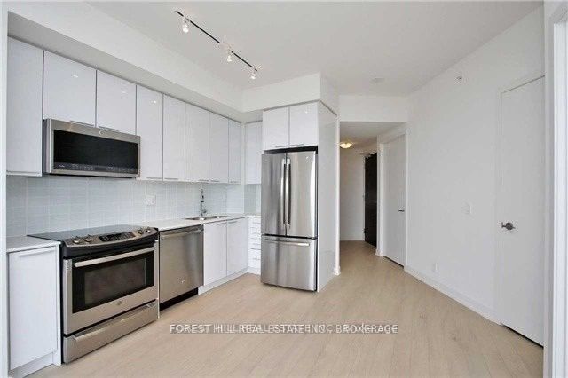 10 Park Lawn Road 3304, Toronto, ON M8Y 3H8 photo 3