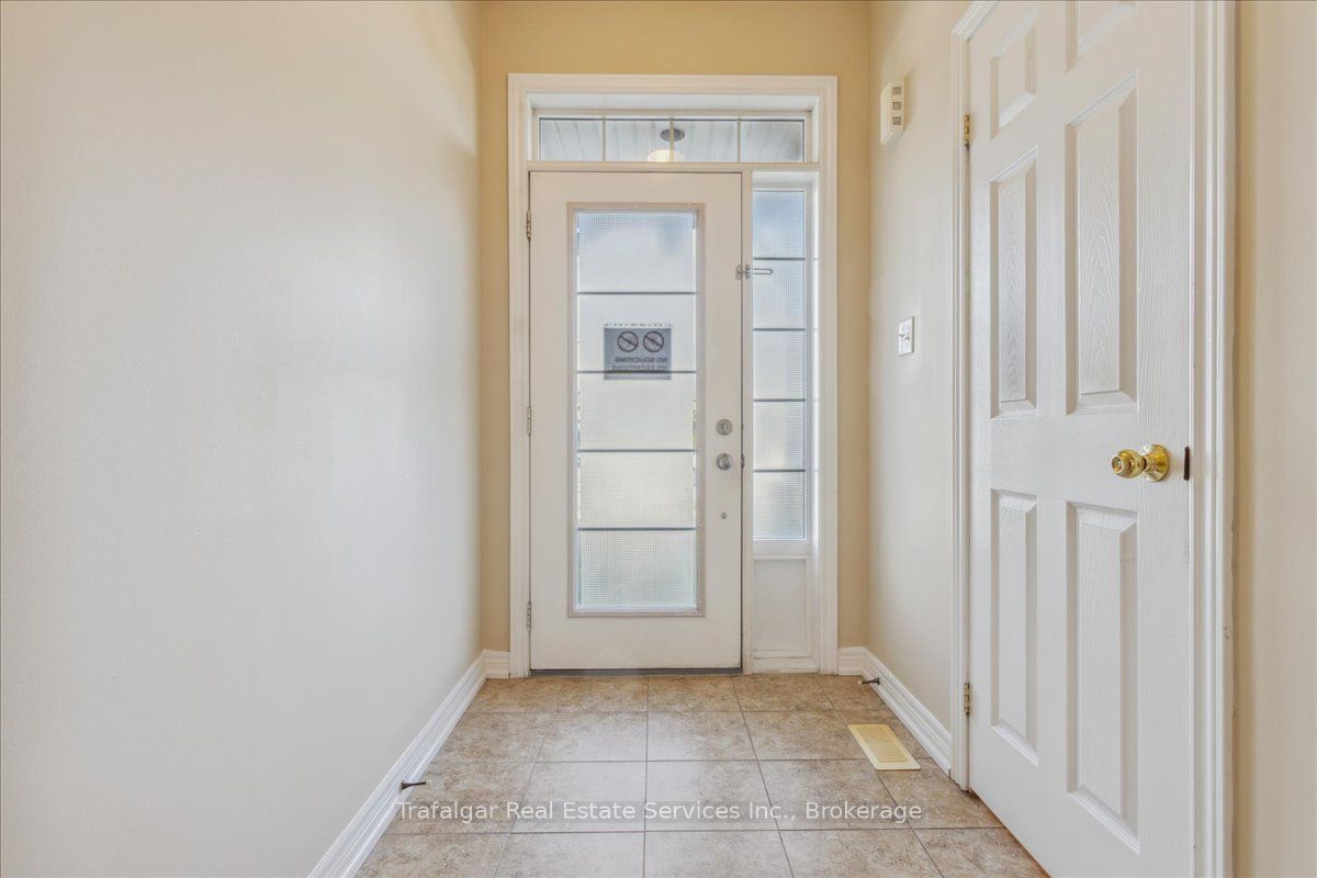 2089 Tovell Drive, Oakville, ON L6M 0C4 photo 3