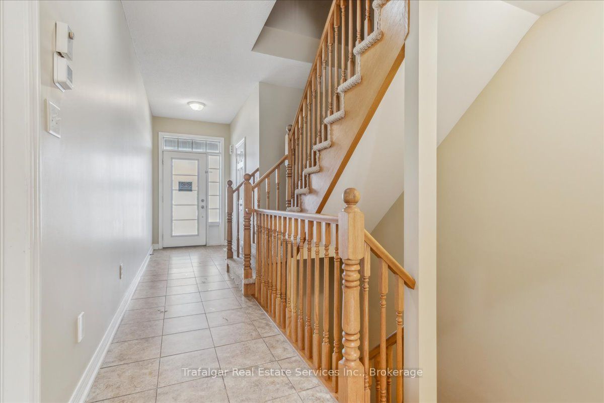 2089 Tovell Drive, Oakville, ON L6M 0C4 photo 4