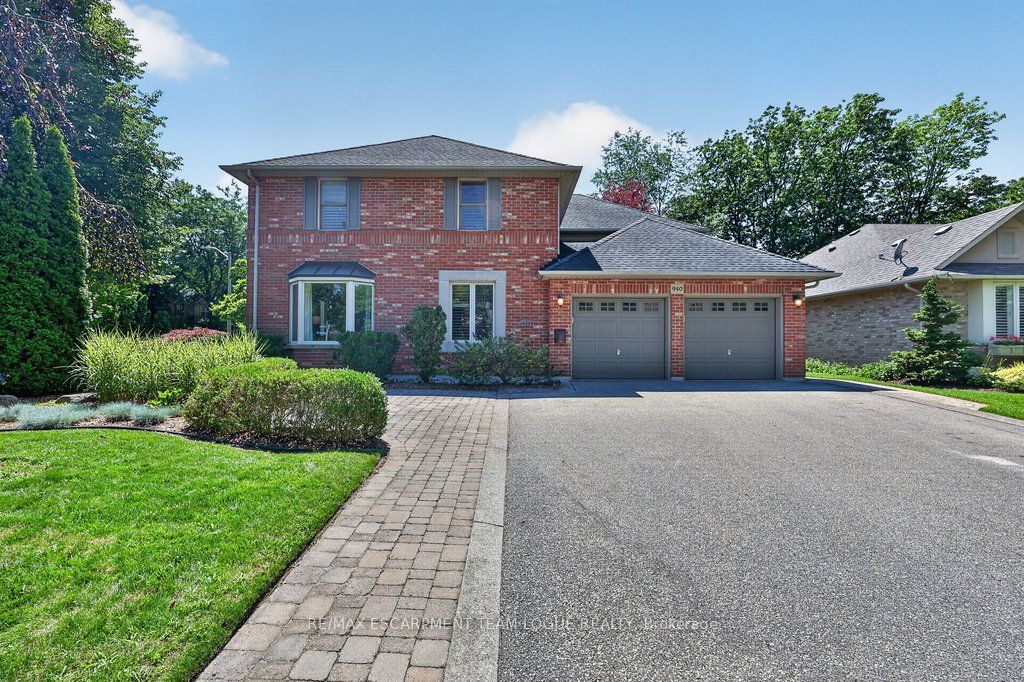 940 Tollgate Place, Burlington, ON L7T 4K4 photo 2