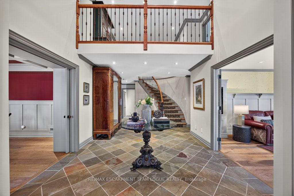 940 Tollgate Place, Burlington, ON L7T 4K4 photo 5