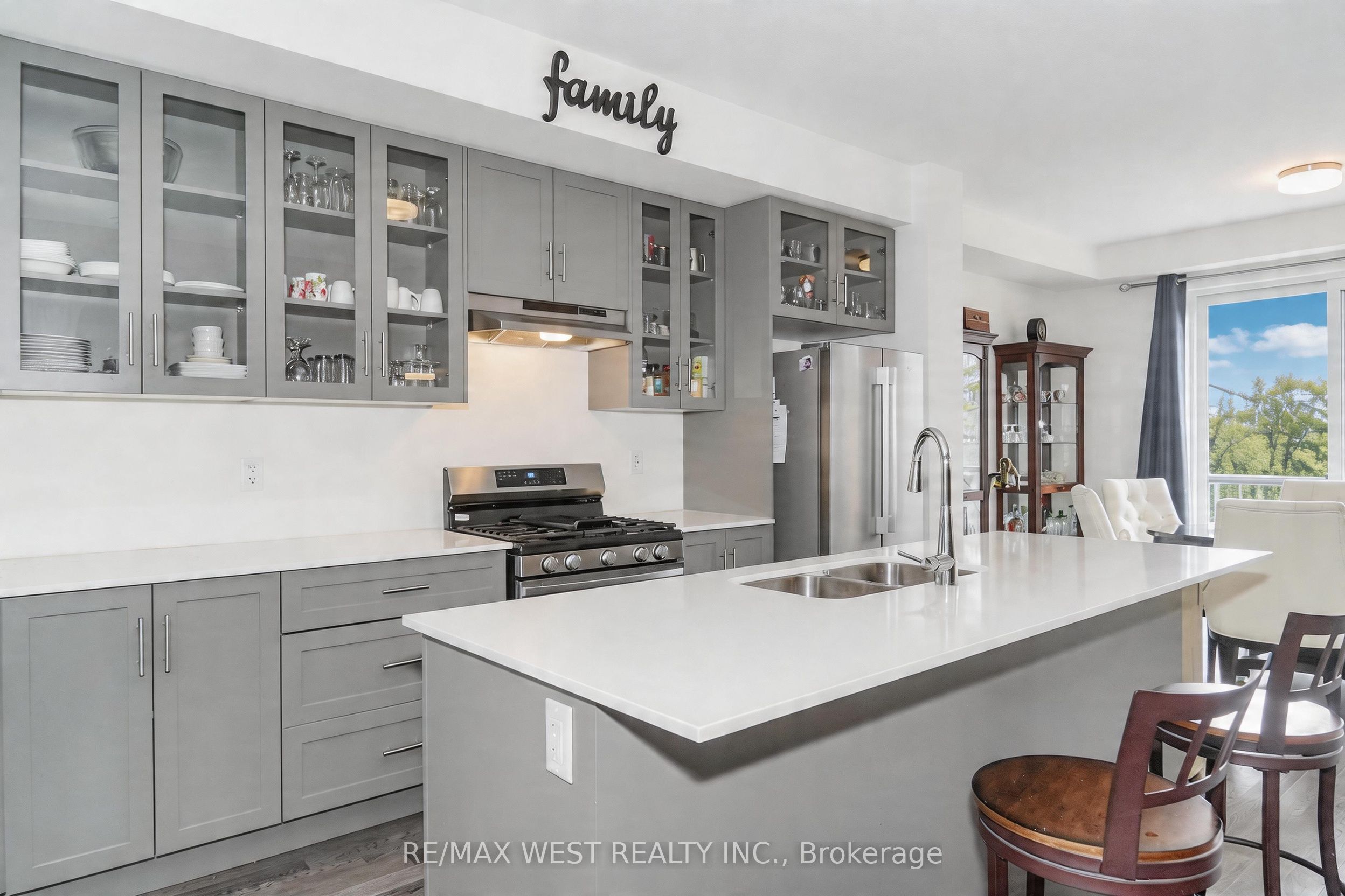 7 Folcroft Street W, Brampton, ON L6Y 0B6 photo 4