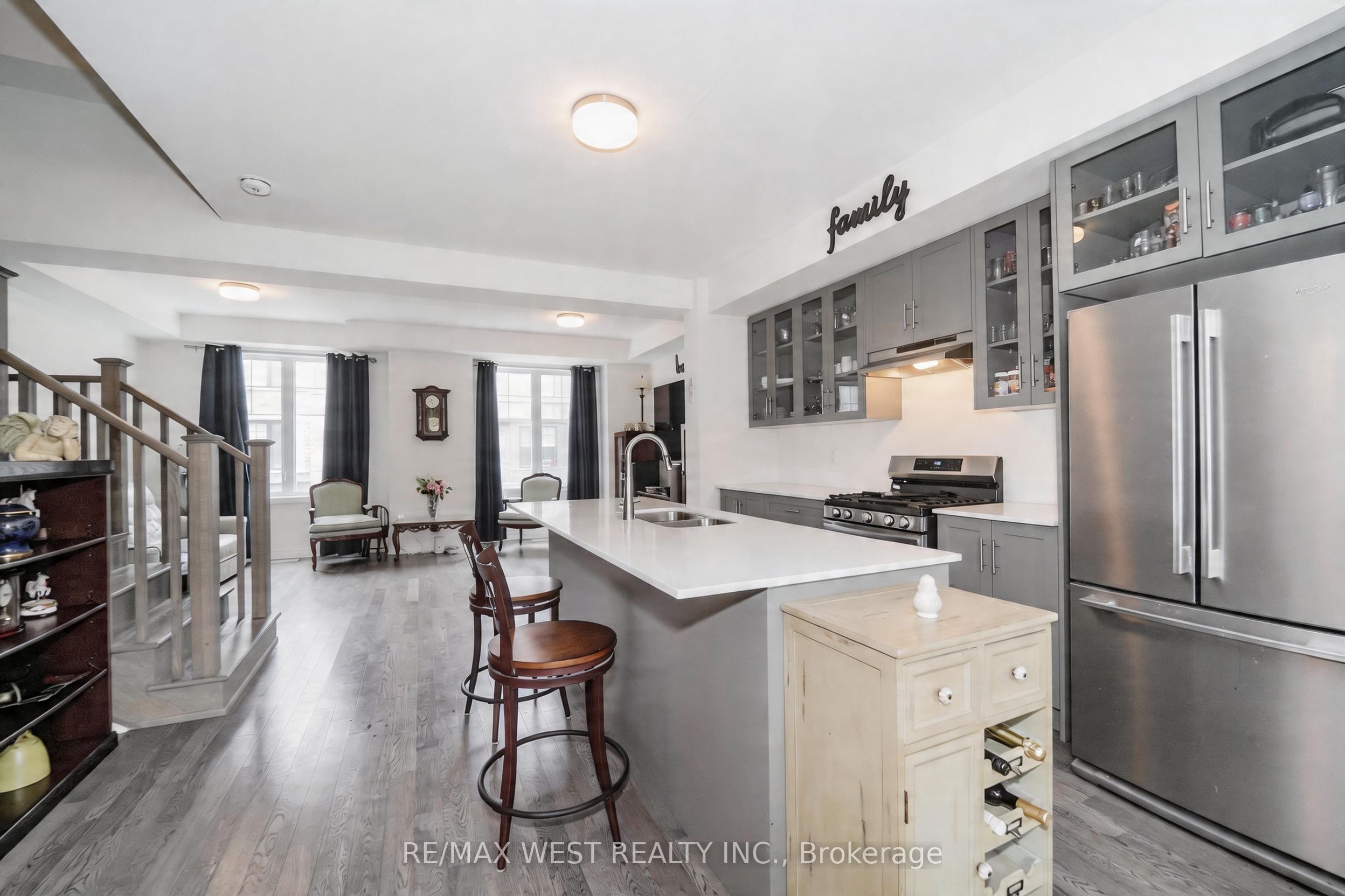 7 Folcroft Street W, Brampton, ON L6Y 0B6 photo 5