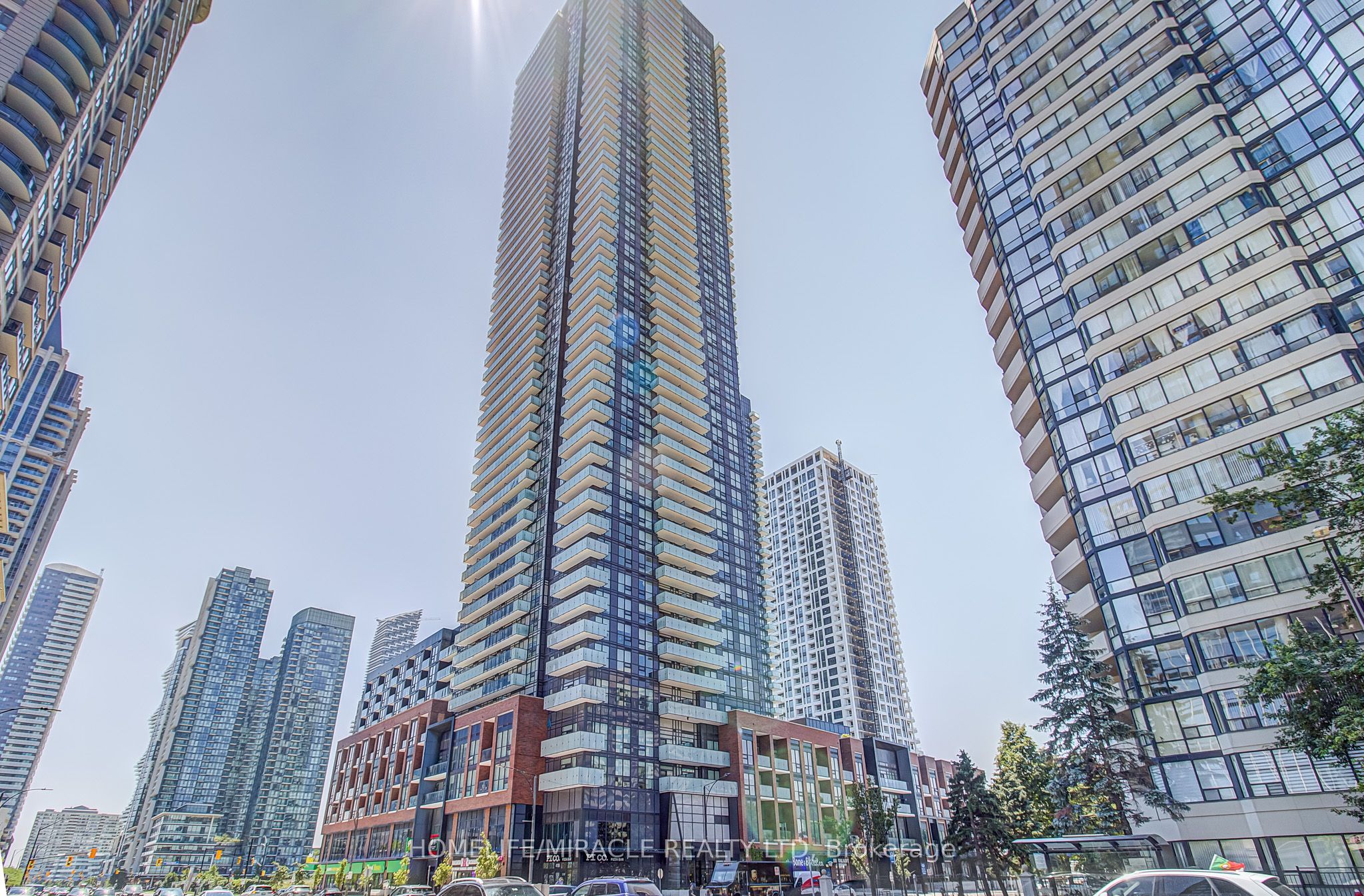 4130 Parkside Village Drive 3202, Mississauga, ON L5B 0L7 photo 3