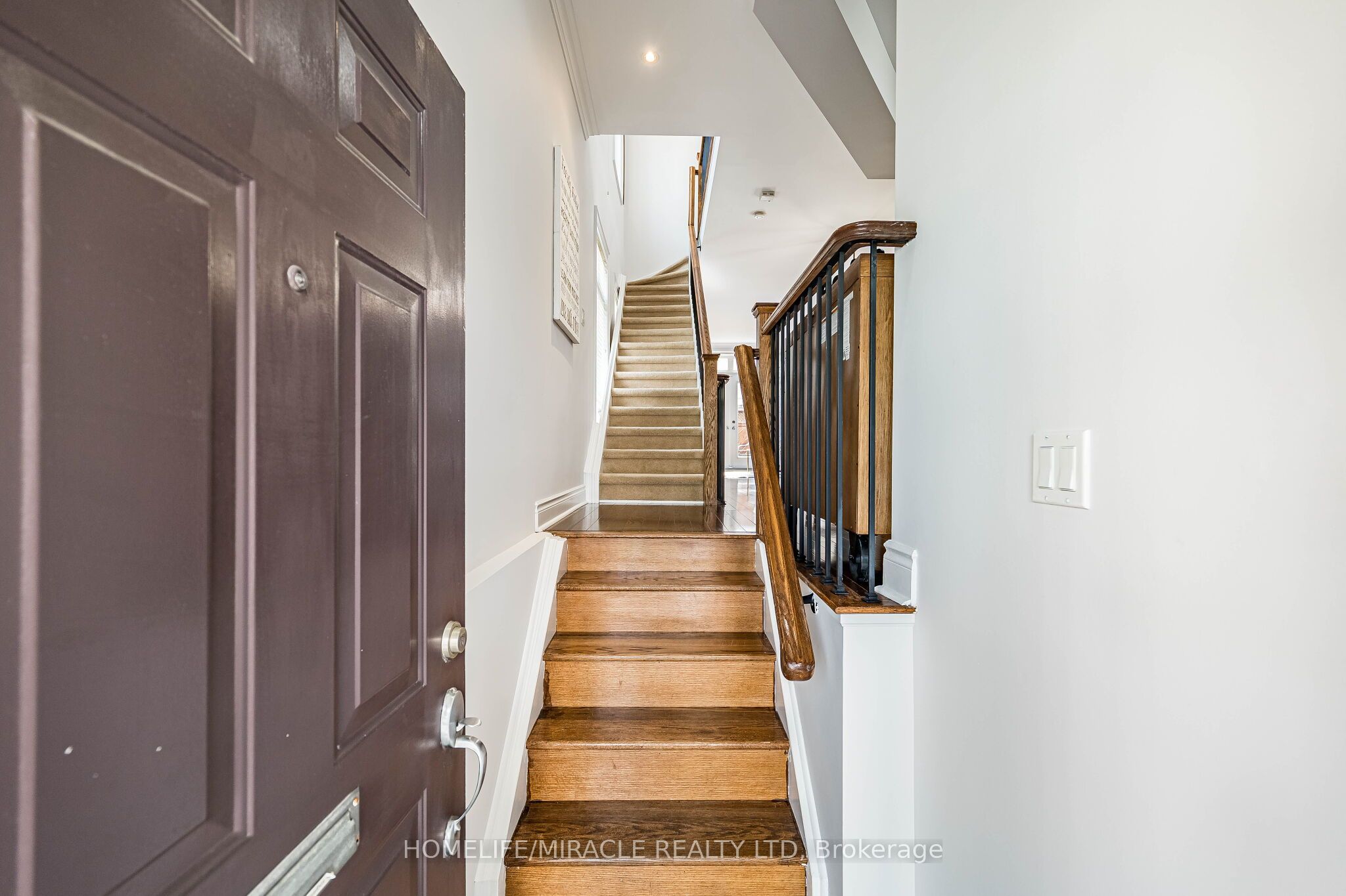 265 Van Dusen Boulevard 1, Toronto, ON M8Z 3J2 photo 4