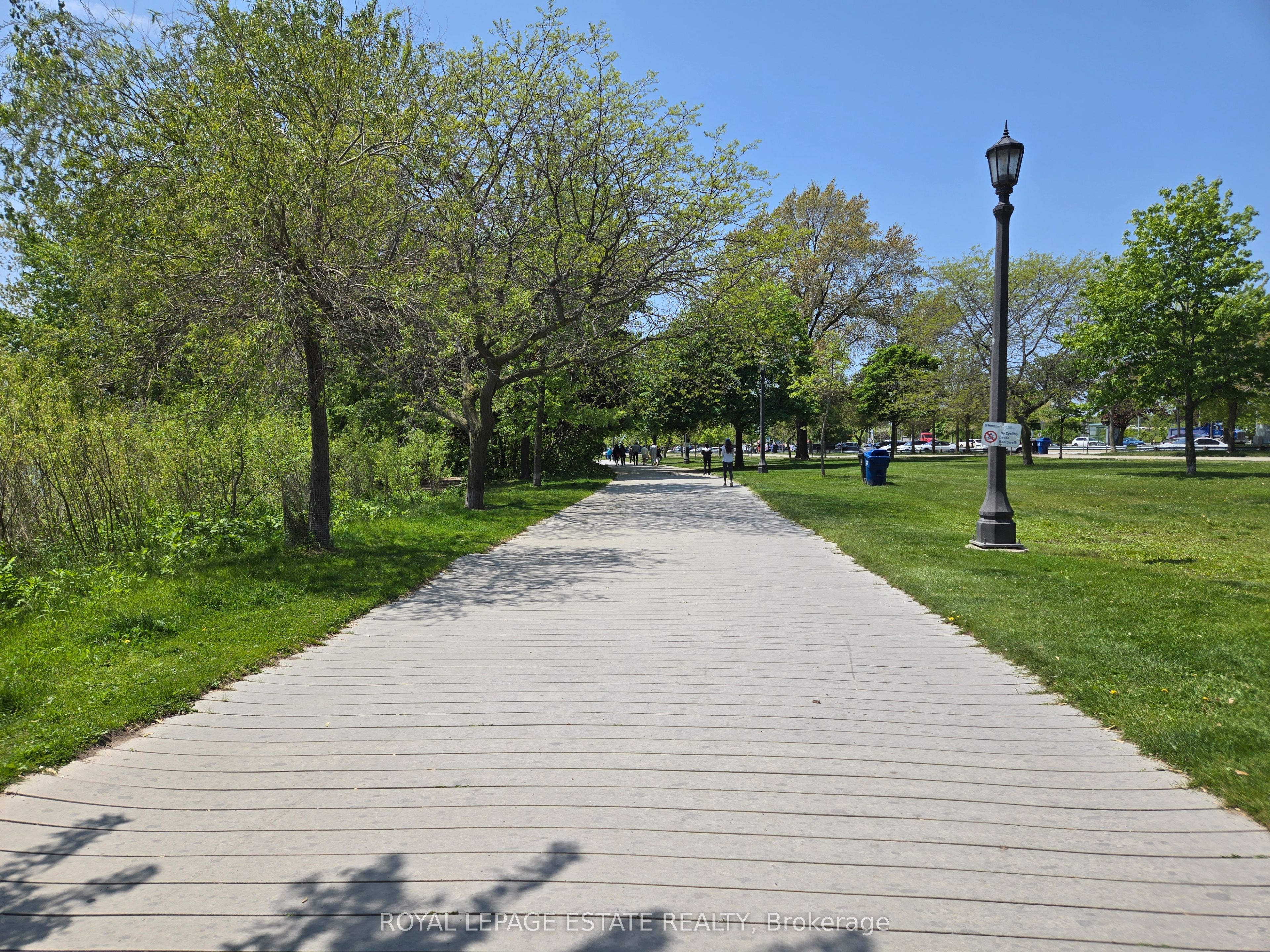 1928 Lake Shore Boulevard W 1608, Toronto, ON M6S 0B1 photo 5