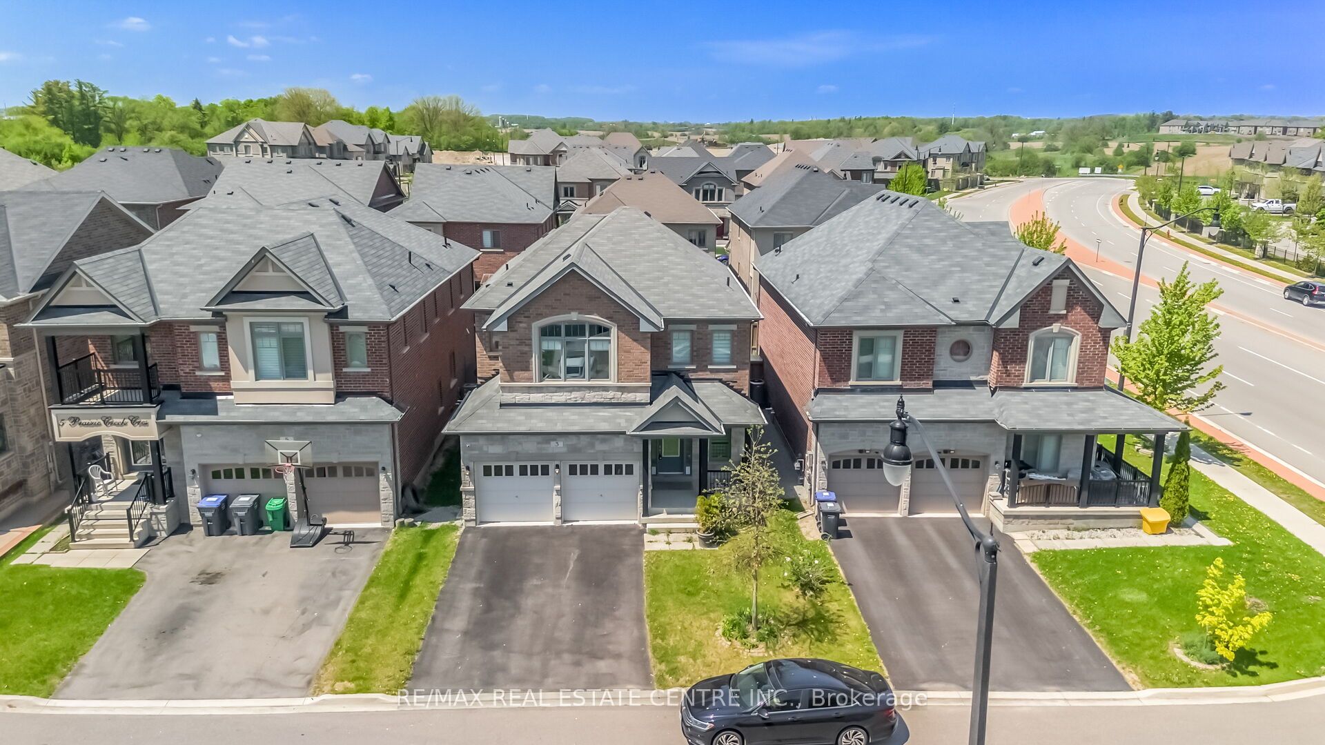 3 Prairie Creek Crescent, Brampton, ON L6Y 6C9 photo 3