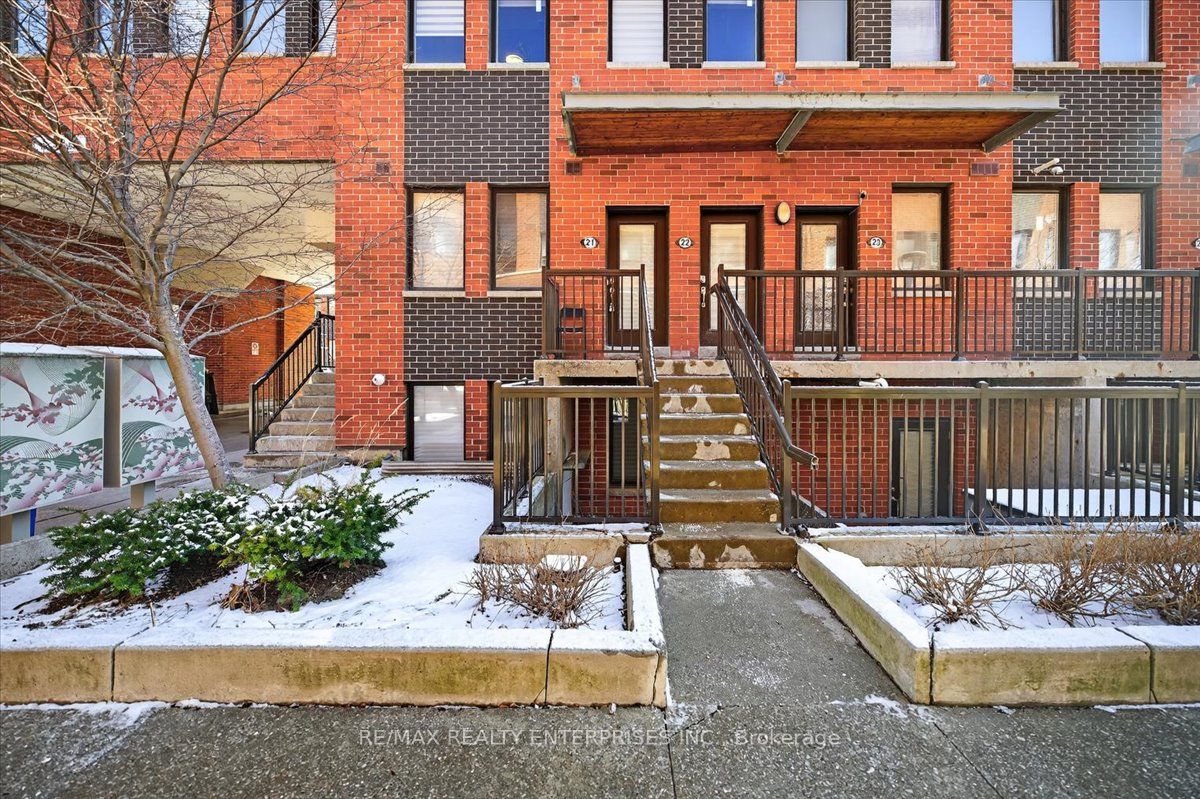 871 Wilson Avenue 21, Toronto, ON M3K 1E6