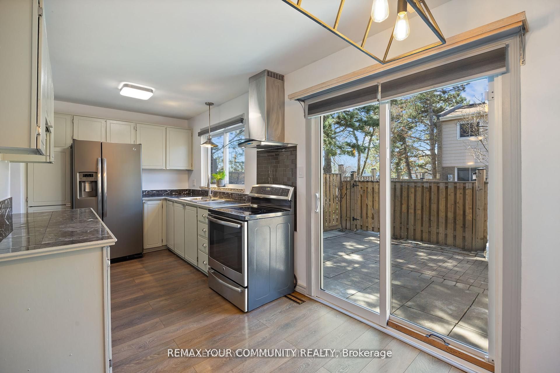 1020 CENTRAL PARK Drive 39, Brampton, ON L6S 3J5 photo 3