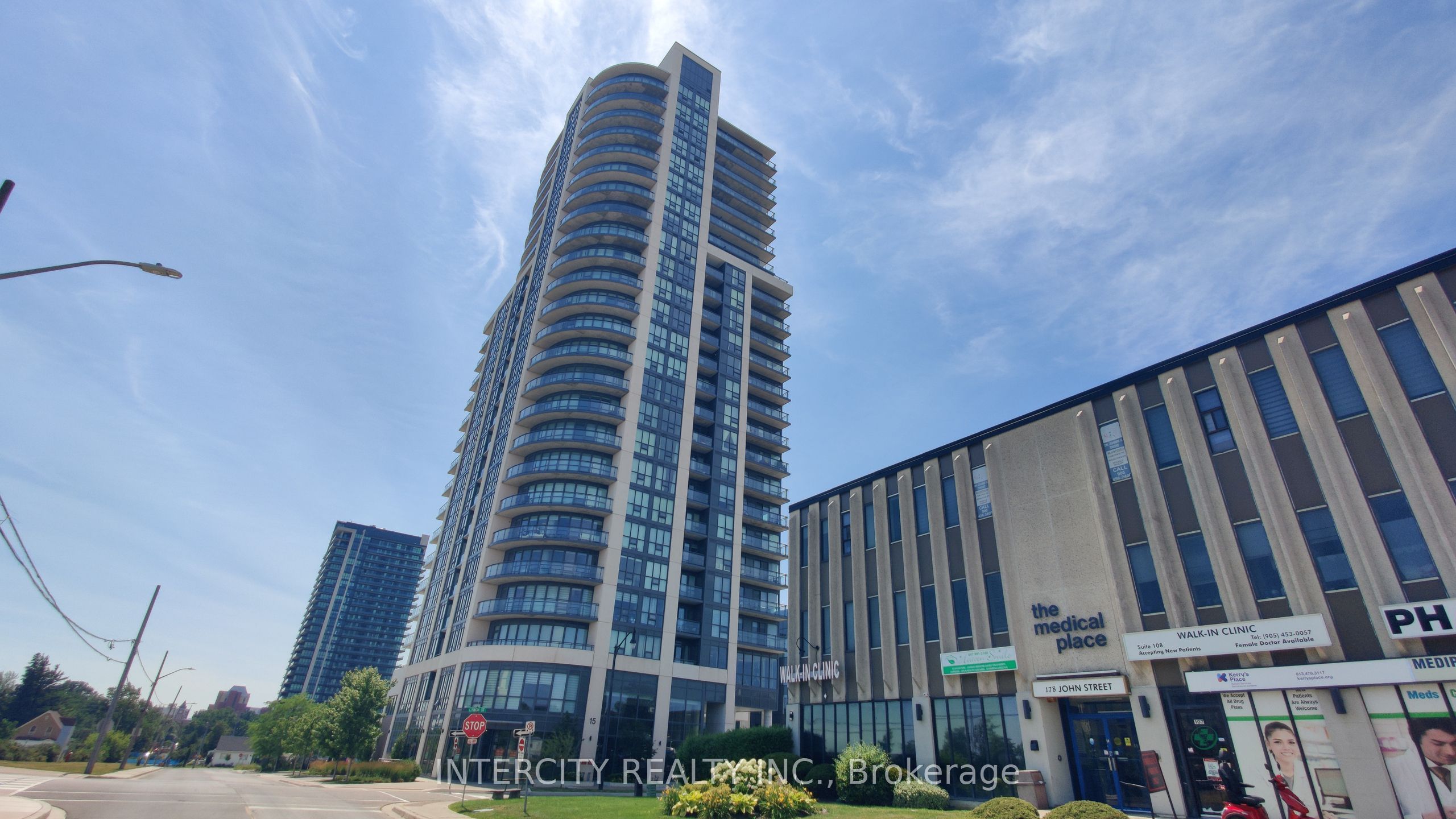 15 Lynch Street 2205, Brampton, ON L6W 2Z8 photo 2