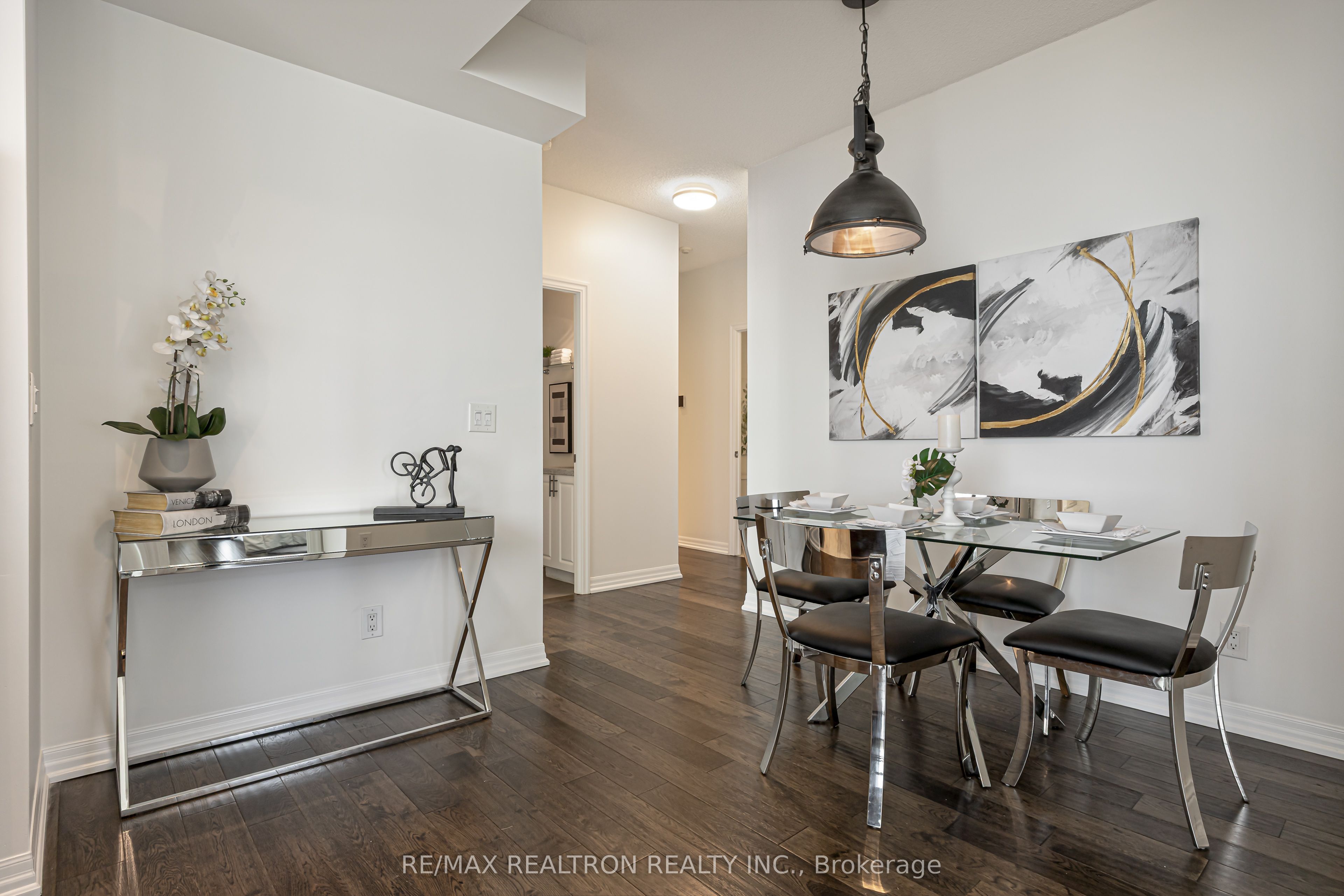 223 Webb Drive 2209, Mississauga, ON L5B 0E8 photo 3