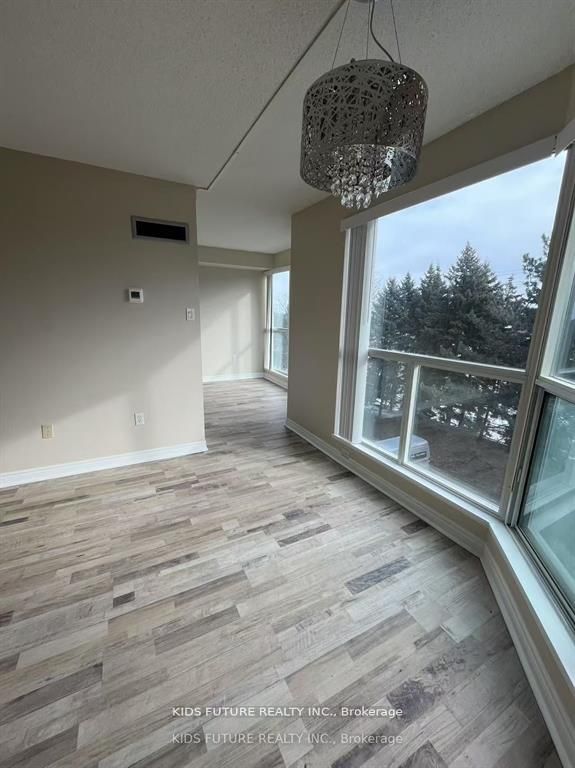 2177 Burnhamthorpe Road W 401, Mississauga, ON L5L 5P9 photo 2