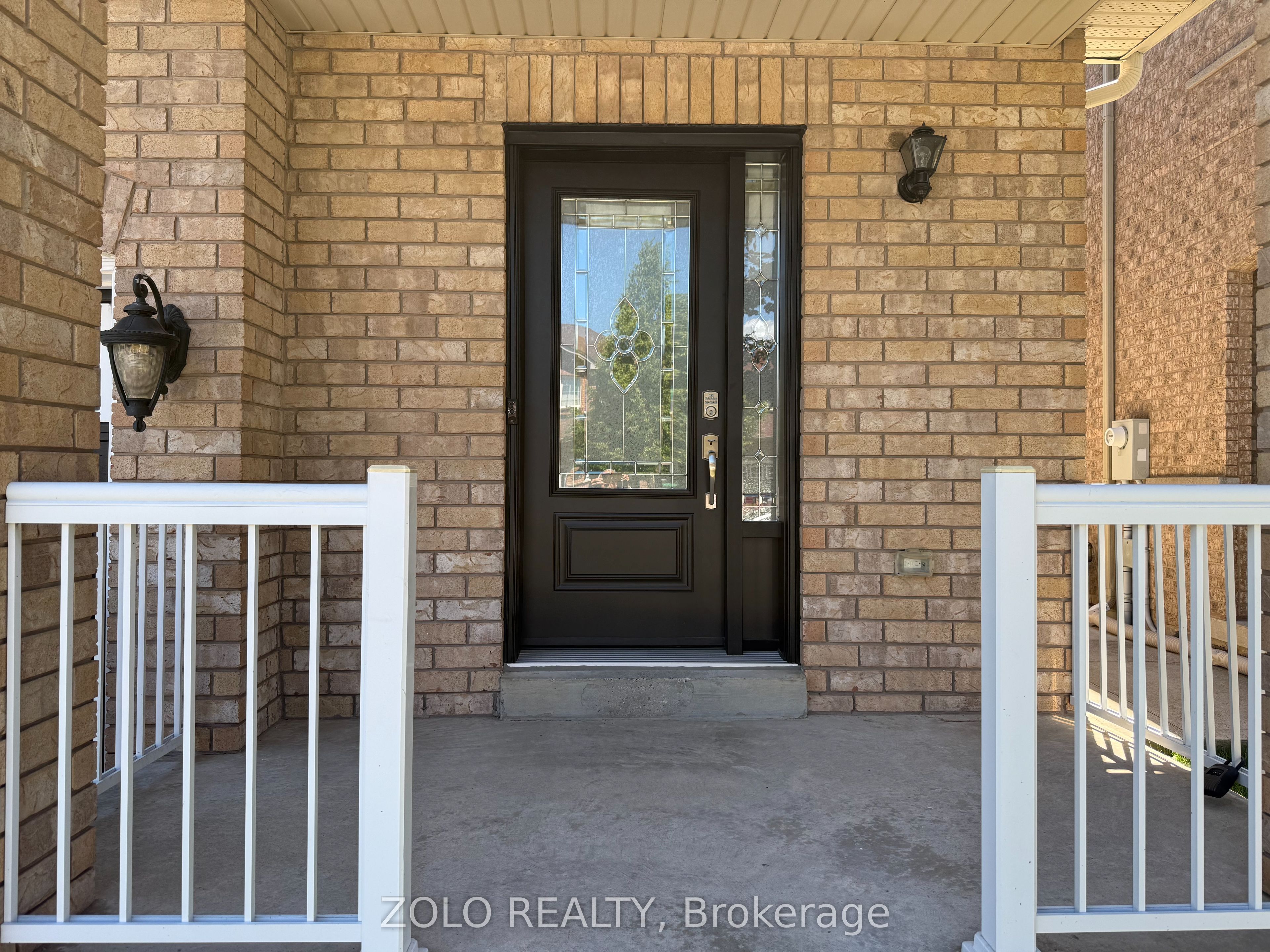 37 S Sewells Lane S, Brampton, ON L7A 2Z9 photo 3