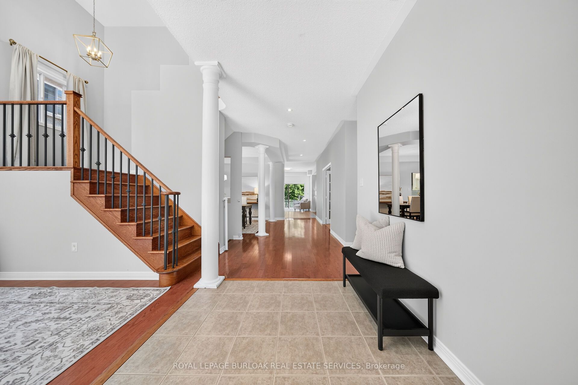 2203 Turnberry Road, Burlington, ON L7M 4P9 photo 4