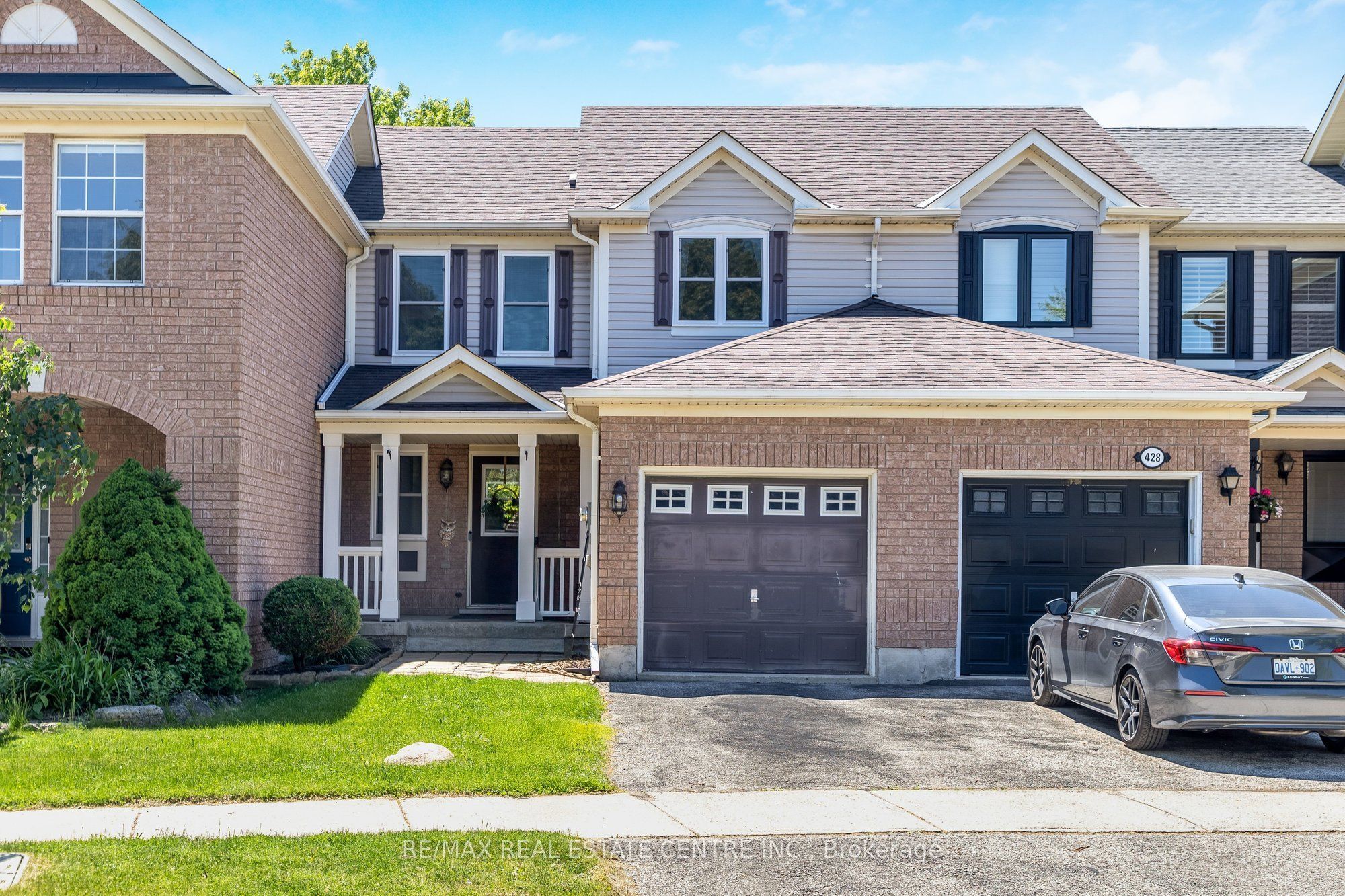 430 Patterson Drive, Milton, ON L9T 5N3 photo 2