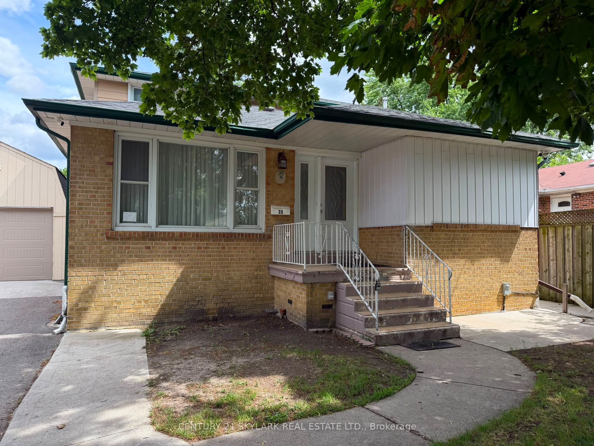 35 Cumberland Drive, Brampton, ON L6V 1W5 photo 3