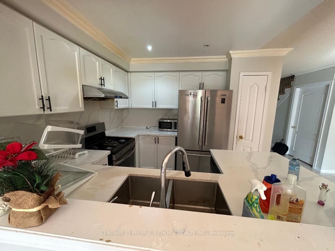 52 Treasure Drive, Brampton, ON L7A 3L1 photo 4