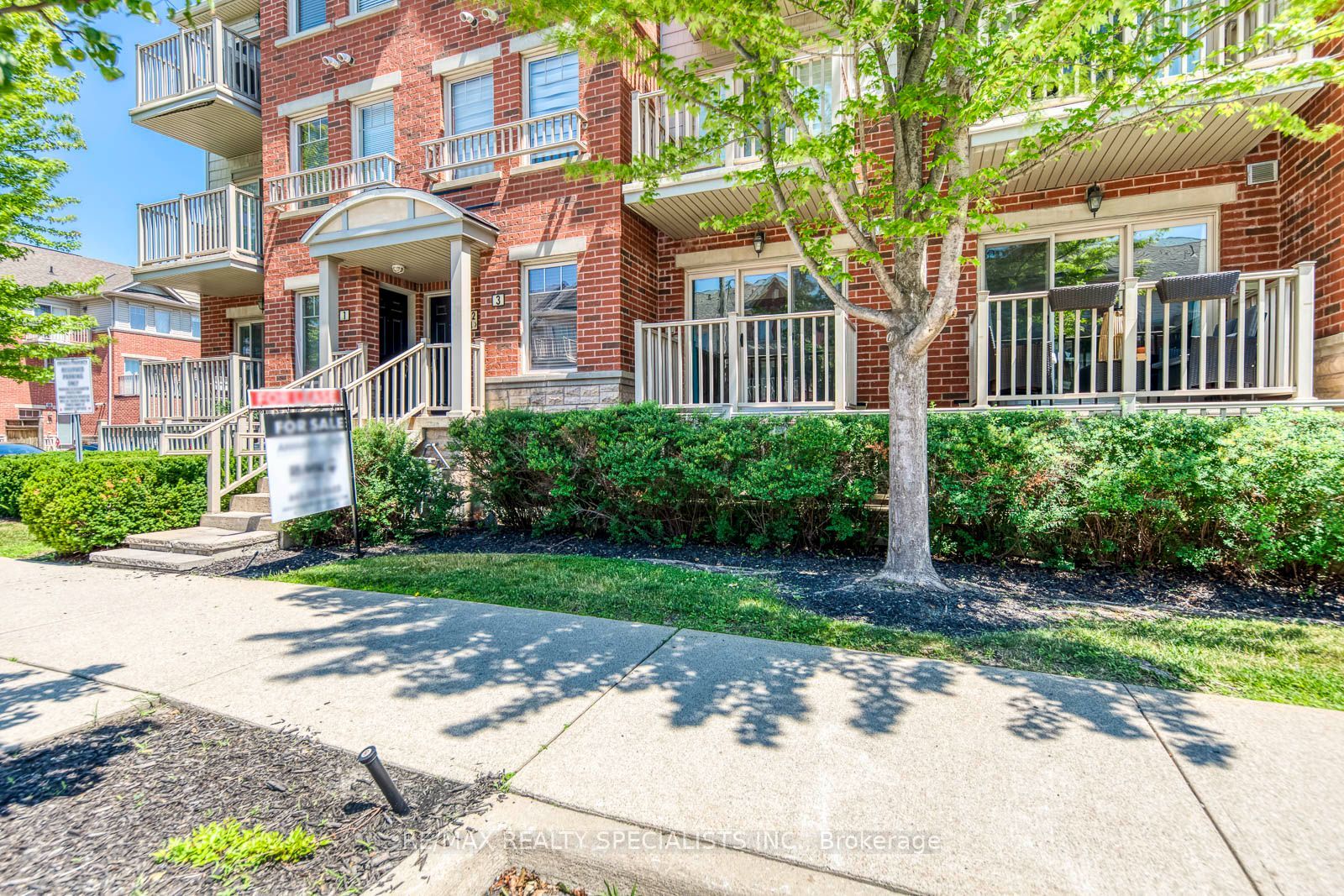 3250 Bentley Drive 3, Mississauga, ON L5M 0P7 photo 2