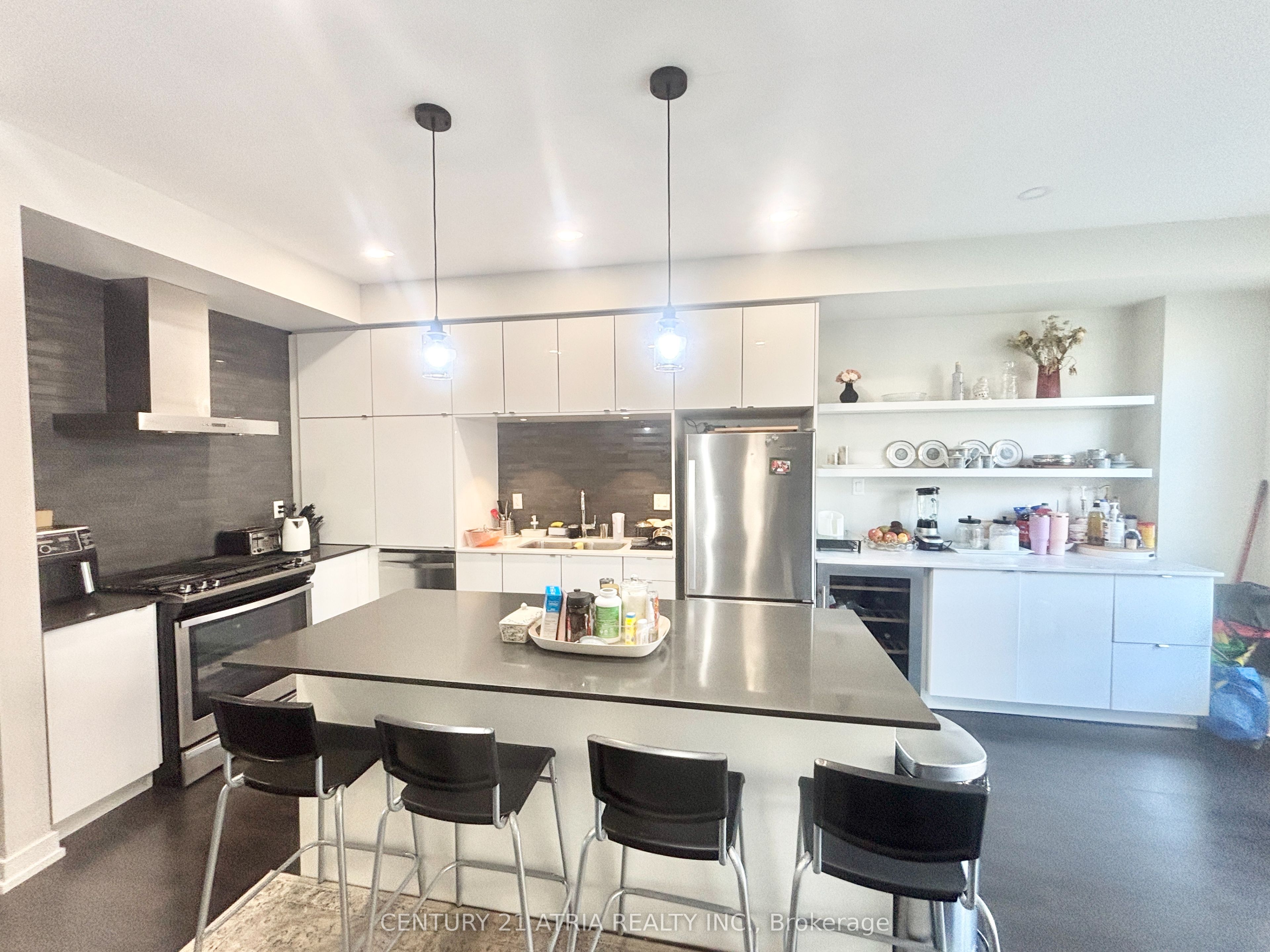 193 Sabina Drive, Oakville, ON L6H 0L4 photo 4