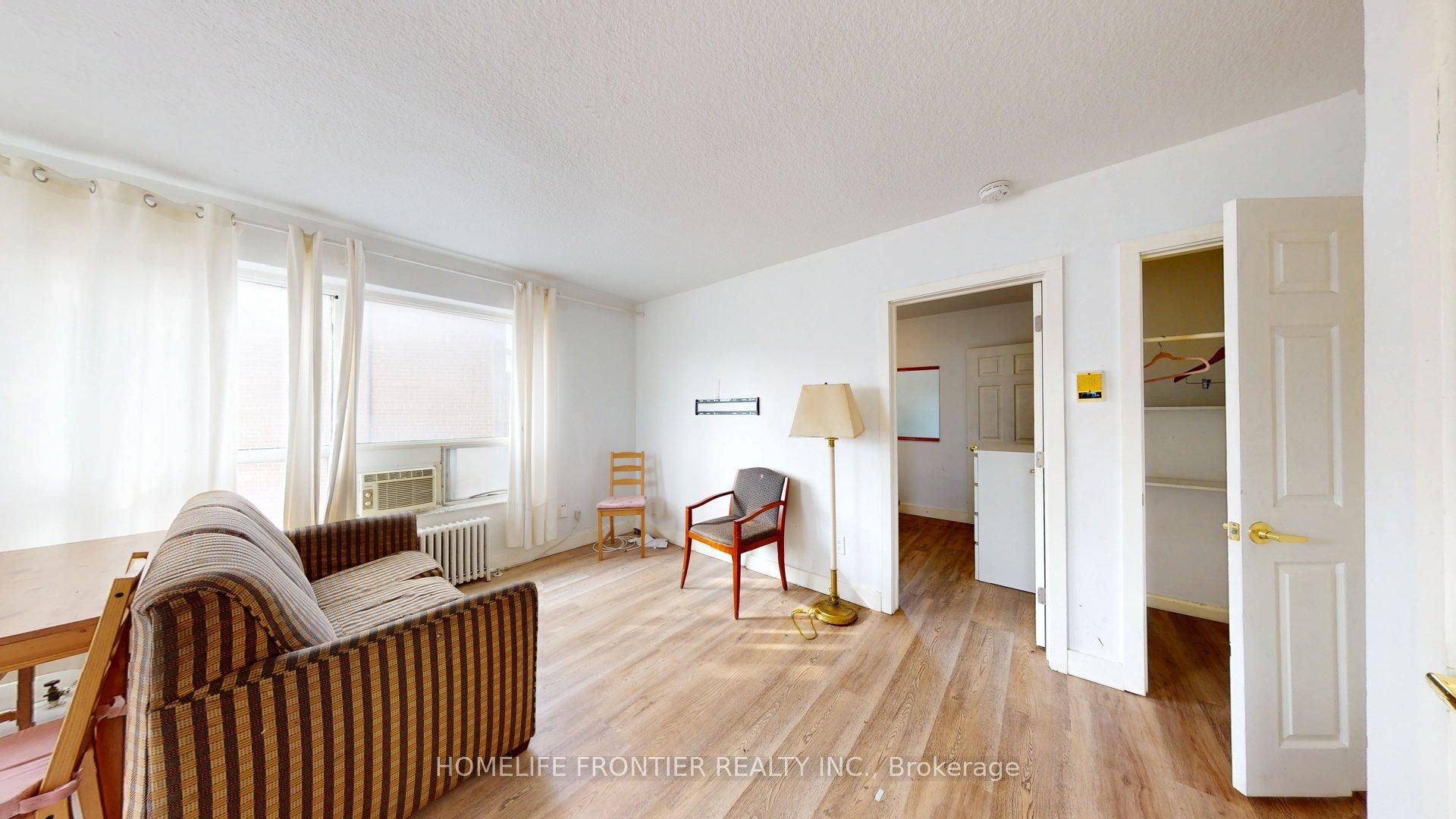 1110 Weston Road 4, Toronto, ON M6N 3S4 photo 2