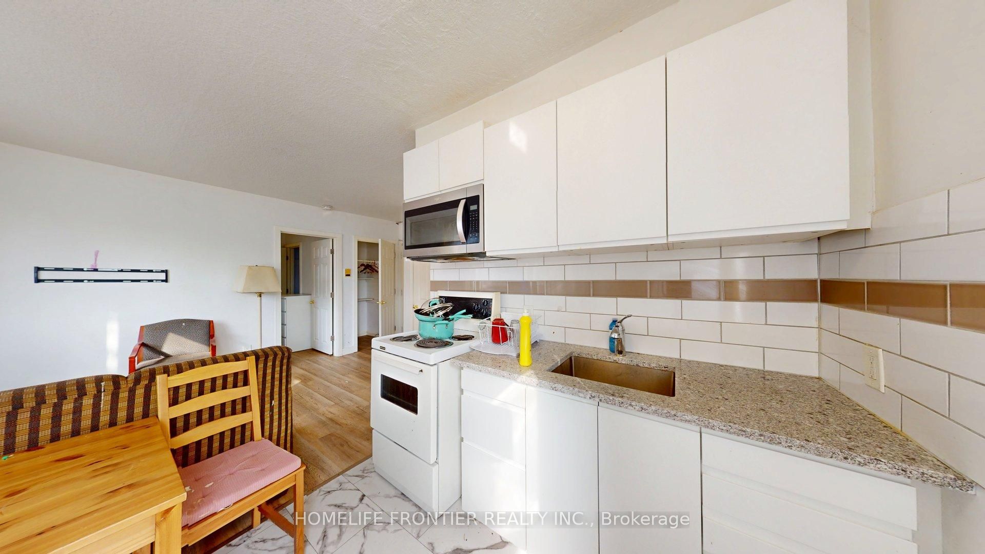 1110 Weston Road 4, Toronto, ON M6N 3S4 photo 4
