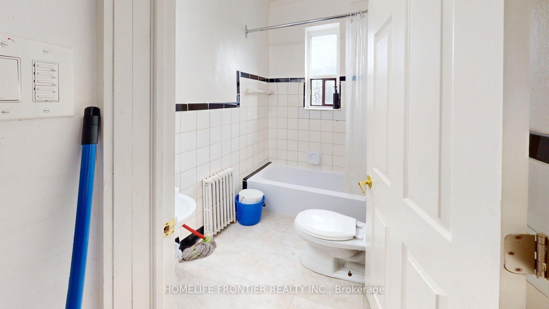 1110 Weston Road 4, Toronto, ON M6N 3S4 photo 5