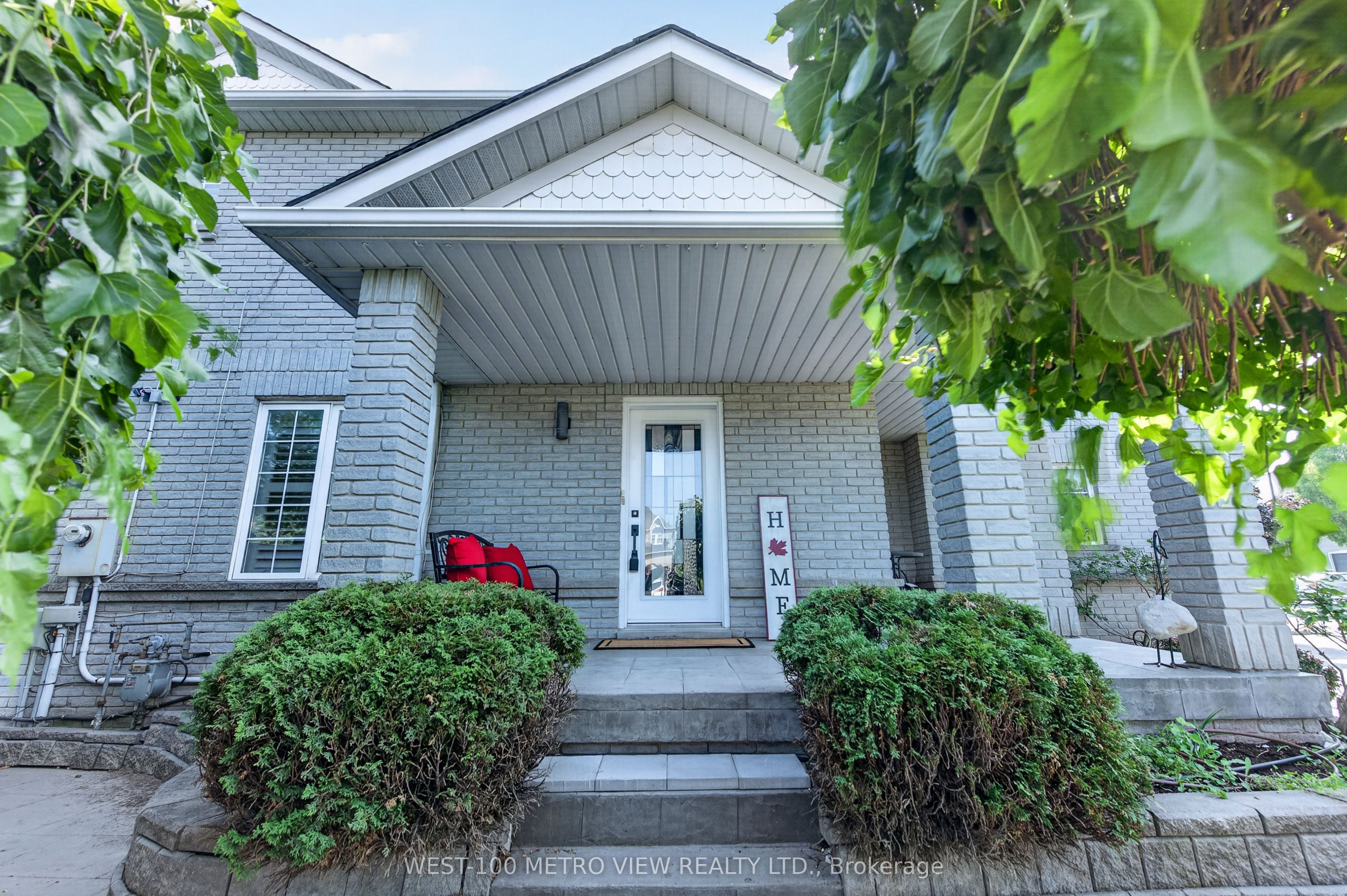 748 Summer Park Crescent, Mississauga, ON L5B 4E2 photo 5
