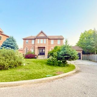 3388 Trelawny Circle, Mississauga, ON L5N 6N6