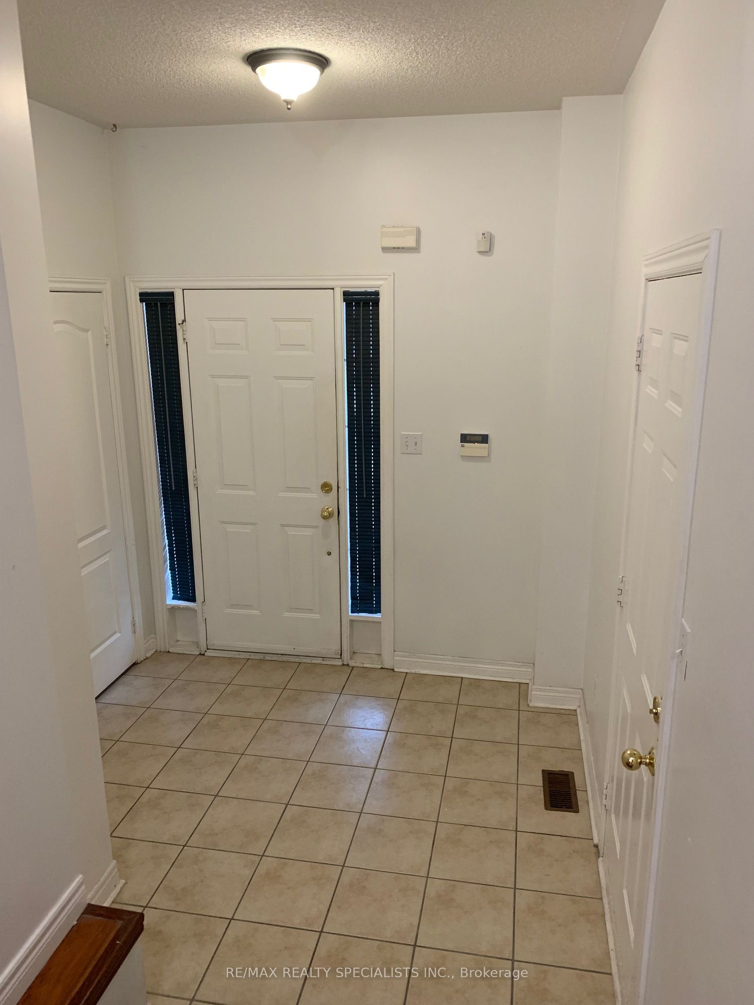 10 Ashmere Road, Brampton, ON L7A 1R3 photo 2