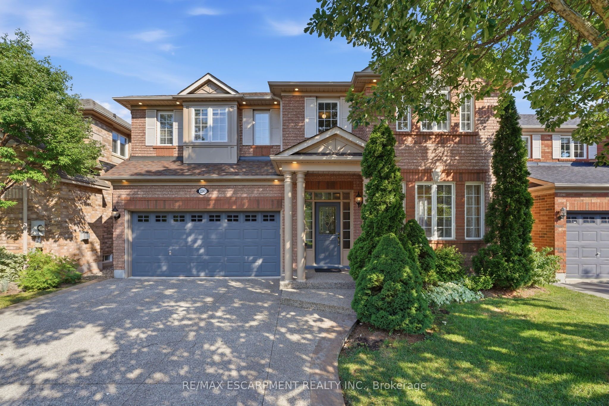 2241 Glazebrook Circle, Oakville, ON L6M 5B5