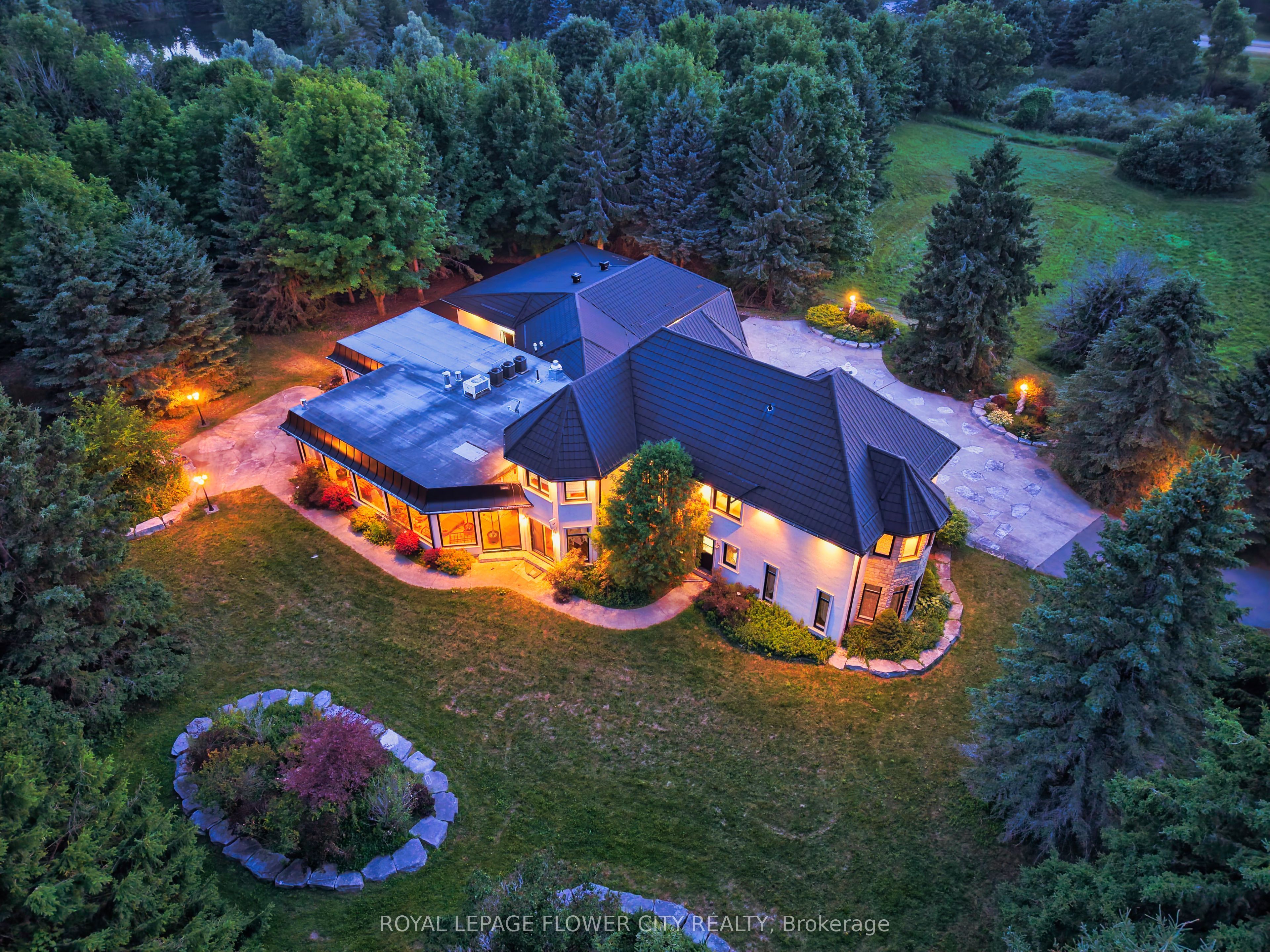 1 Flaherty Lane, Caledon, ON L7K 2P2 photo 2