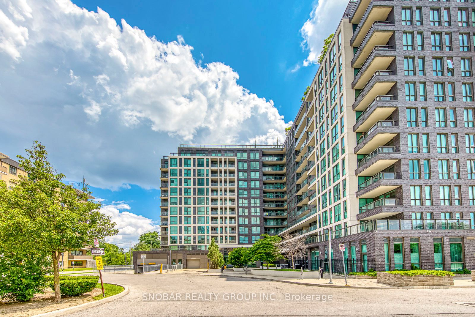 80 Esther Lorrie Drive 618, Toronto, ON M9W 0C6 photo 2