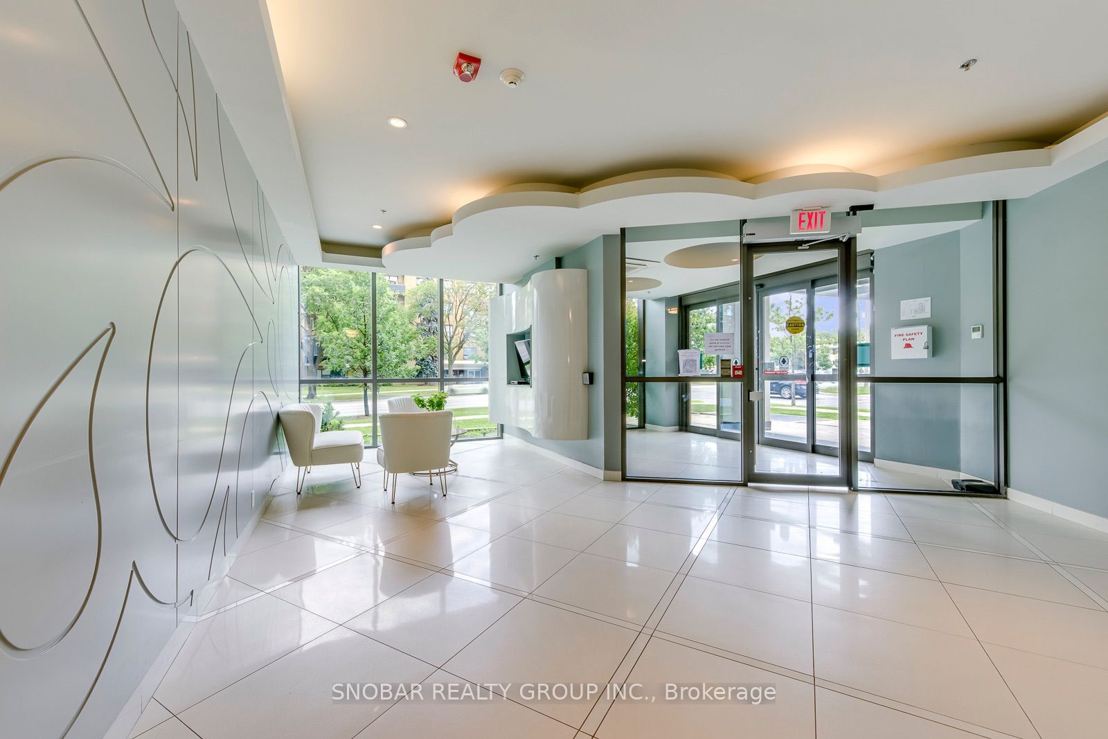 80 Esther Lorrie Drive 618, Toronto, ON M9W 0C6 photo 3