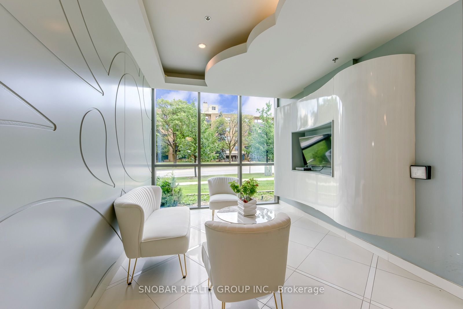 80 Esther Lorrie Drive 618, Toronto, ON M9W 0C6 photo 4