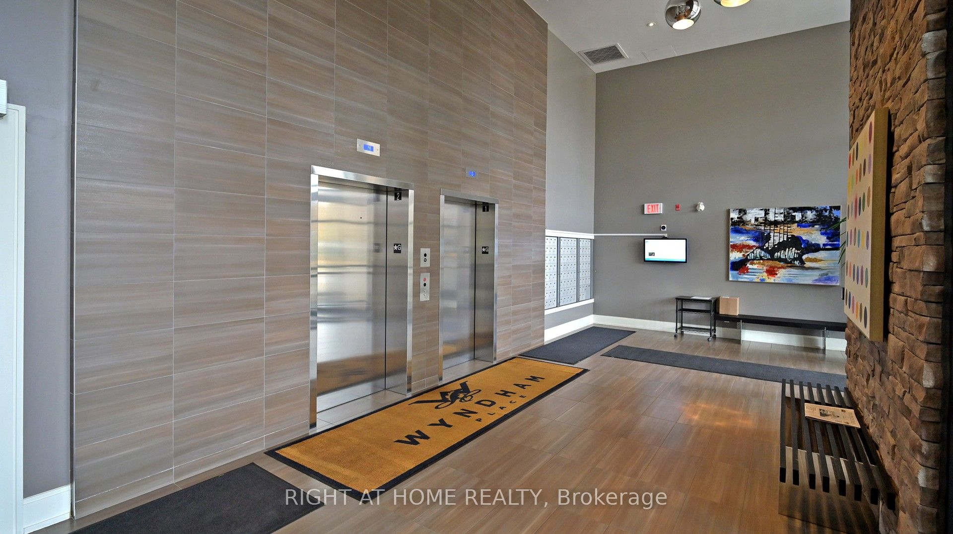 128 Garden Drive 419, Oakville, ON L6K 2W5 photo 4