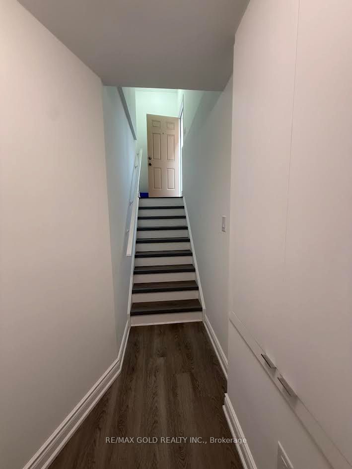 34 Toddville Road, Brampton, ON L6P 3J2