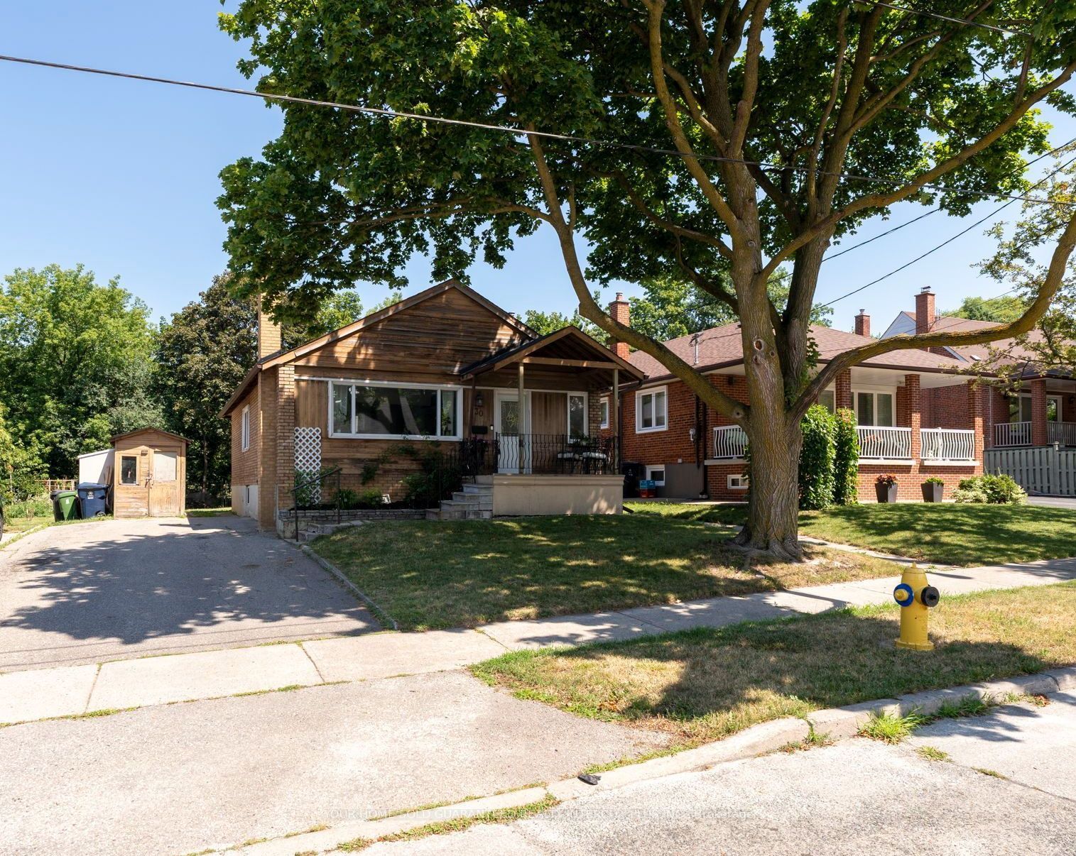 30 Garside Crescent, Toronto, ON M6M 2Z6 photo 2