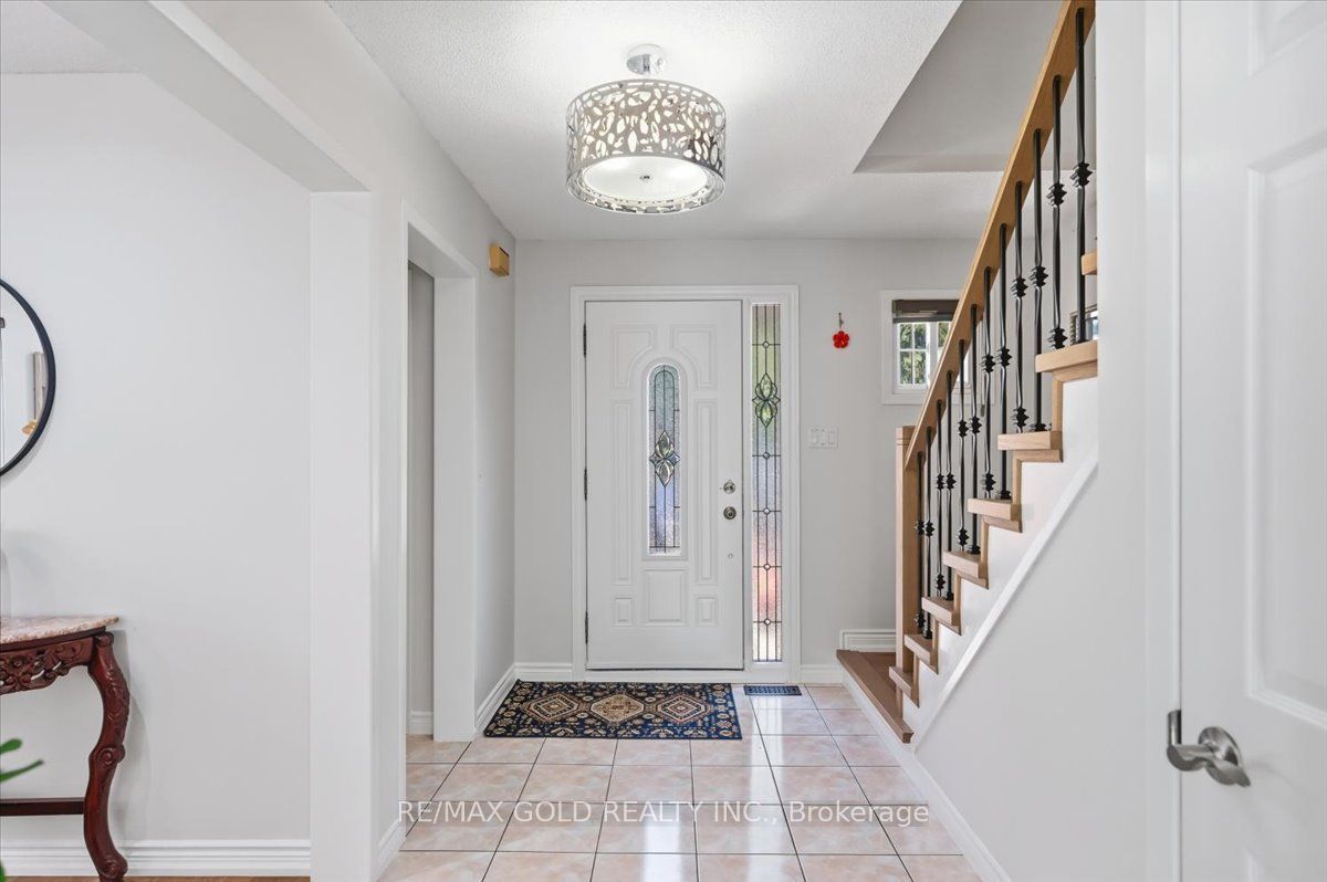 29 Tralee Street, Brampton, ON L6Z 2Z6 photo 3
