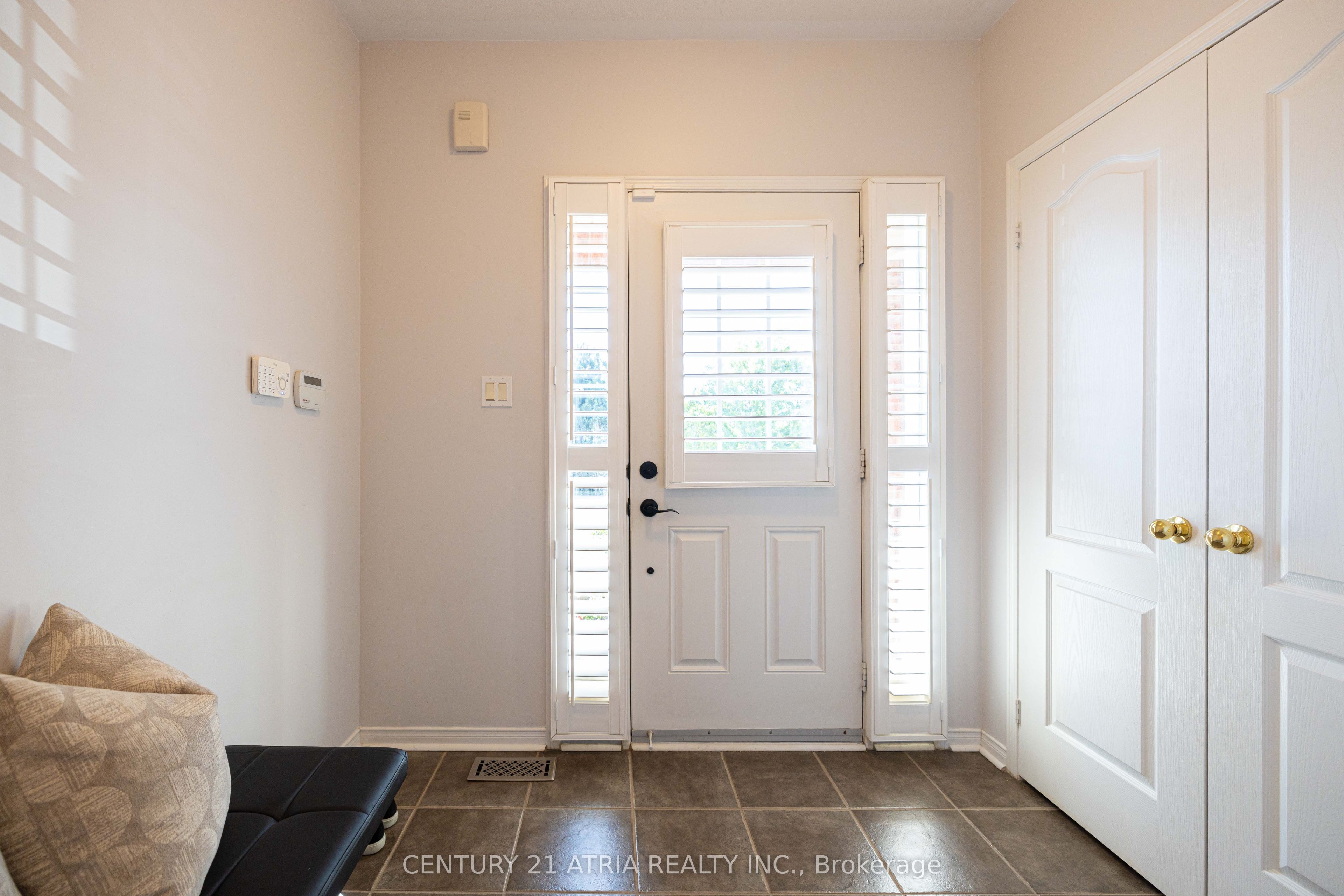 21 Treegrove Crescent, Brampton, ON L7A 0K4 photo 4