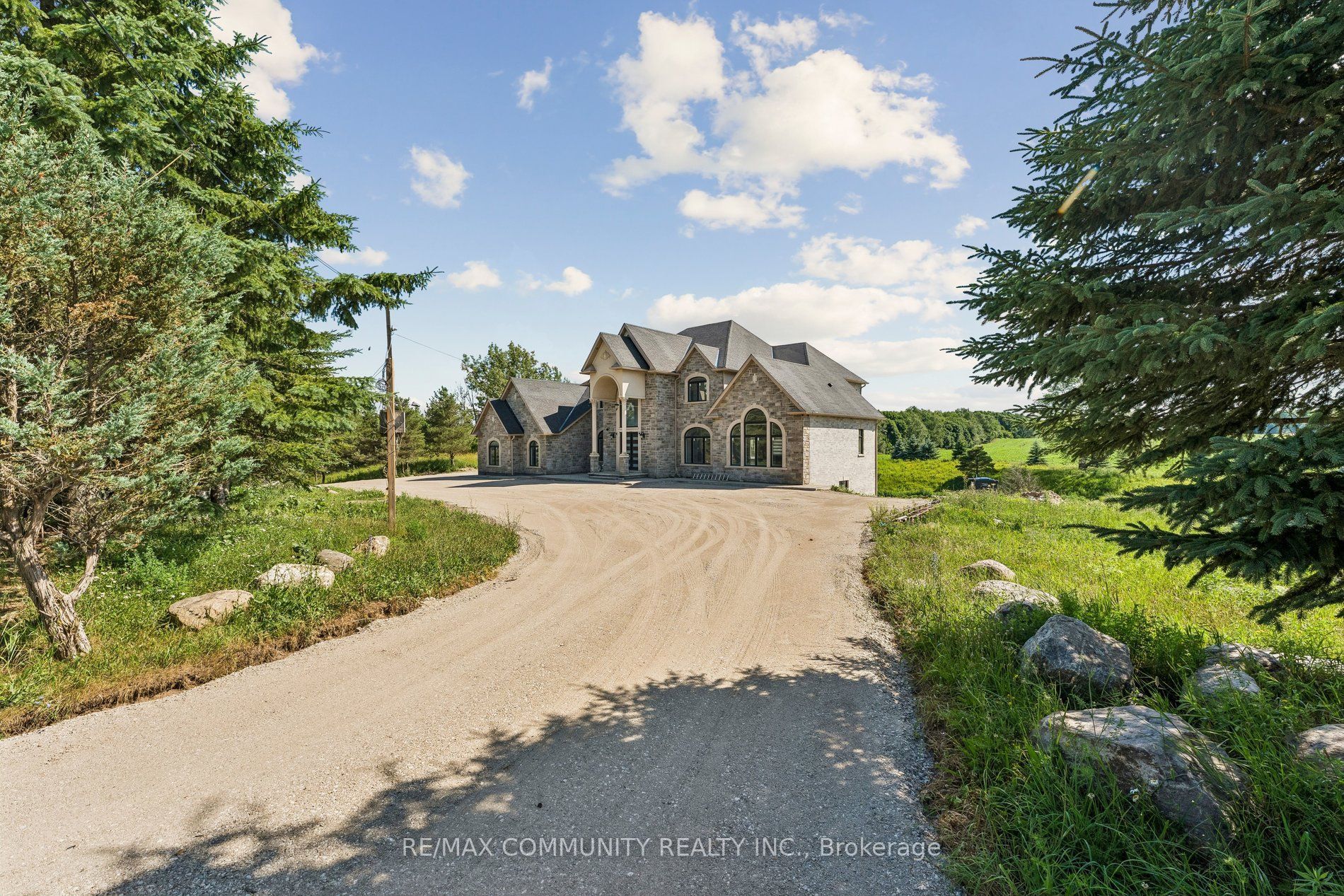18118 Heart Lake Road S, Caledon, ON L7K 2A4 photo 3