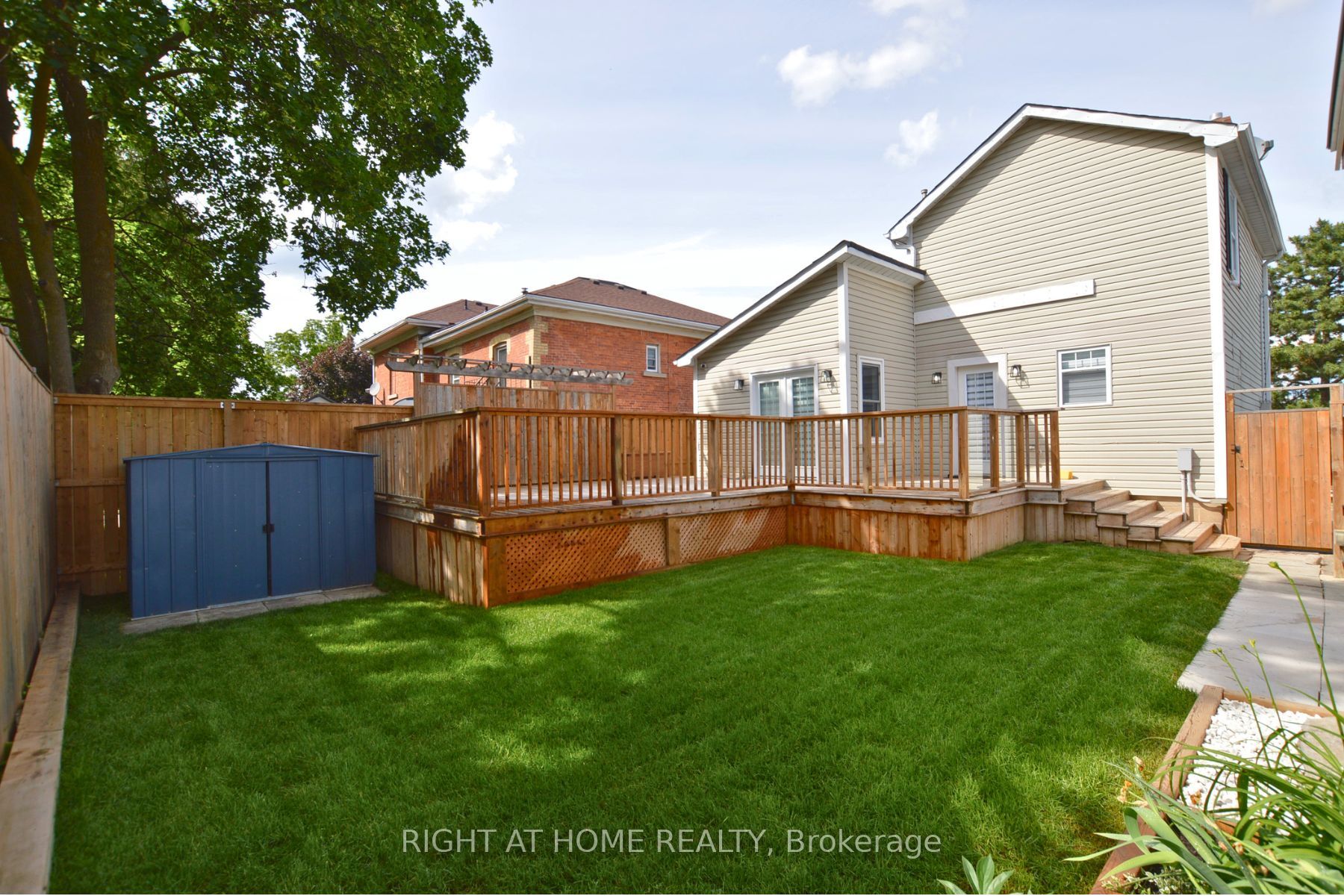62 Charles Street, Milton, ON L9T 2G7 photo 3