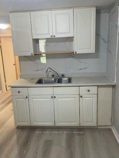 9 John Street 2, Halton Hills, ON L7G 2J6 photo 3