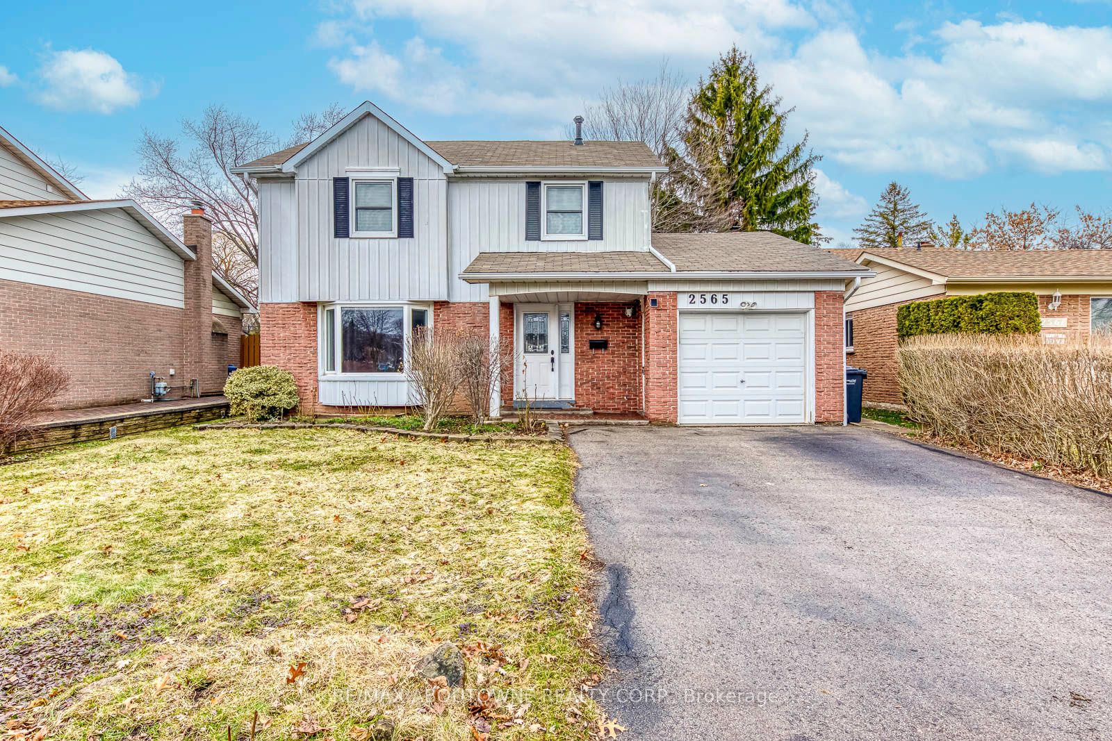 2565 Windjammer Road, Mississauga, ON L5L 1H7 photo 2