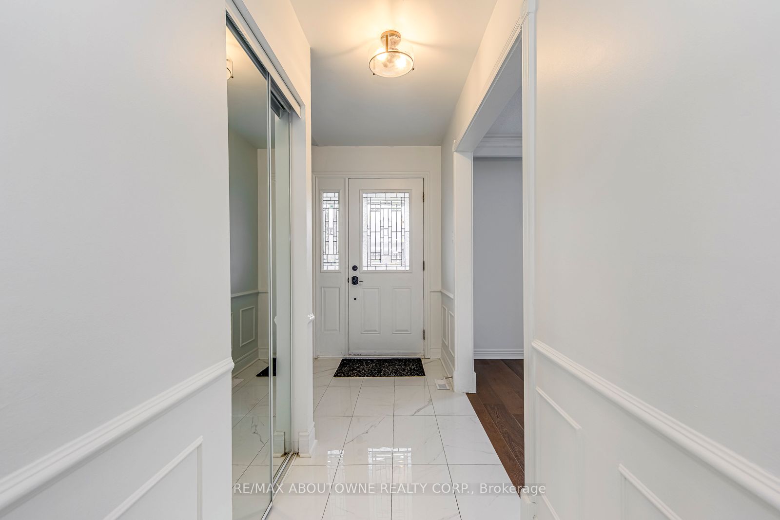 2565 Windjammer Road, Mississauga, ON L5L 1H7 photo 5