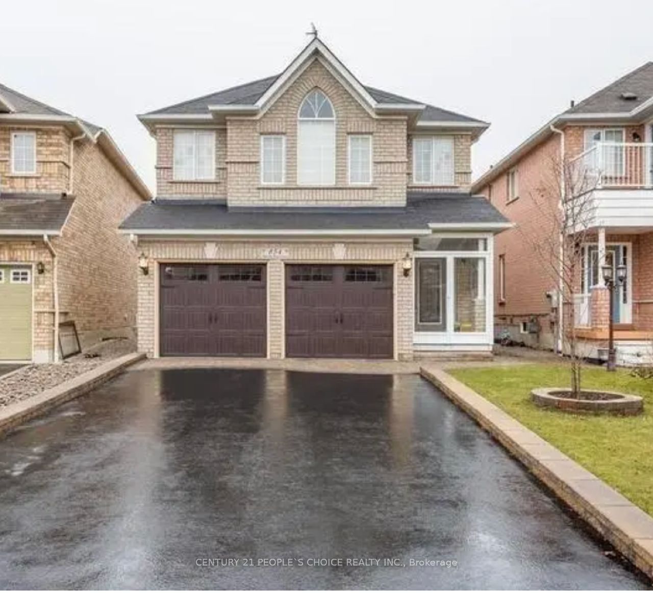 854 Knotty Pine Grove (Lower), Mississauga, ON L5W 1K2 photo 2