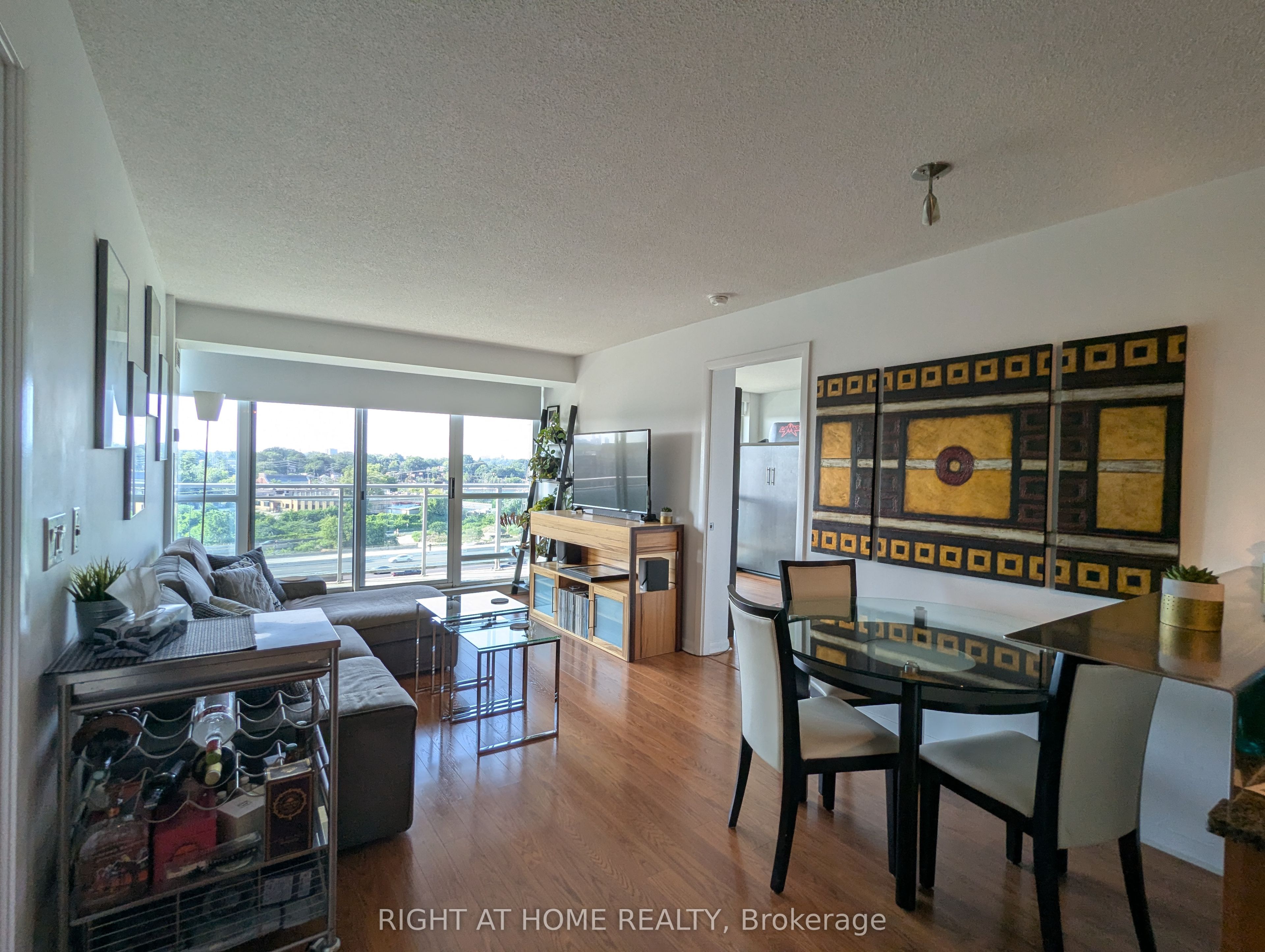 185 Legion Road N 904, Toronto, ON M8Y 0A1 photo 5