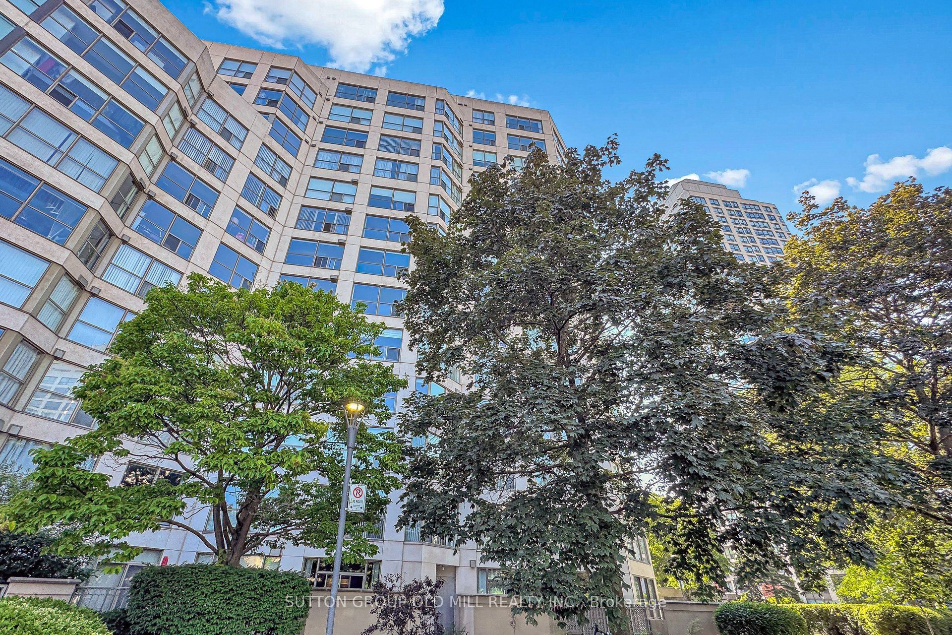 2267 Lake Shore Boulevard W 1307, Toronto, ON M8V 3X2