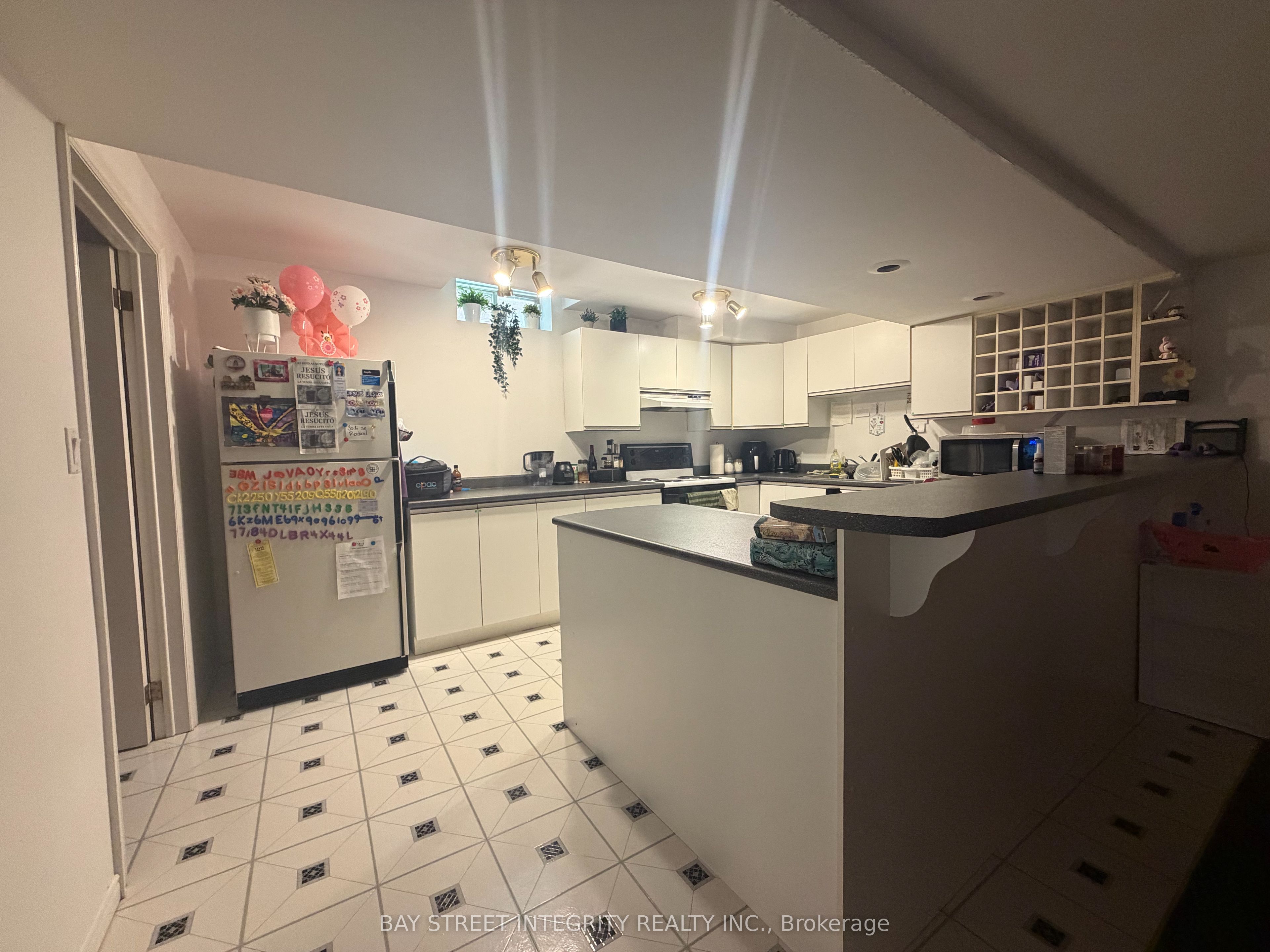 5110 Nishga Court, Mississauga, ON L5R 2M9 photo 5