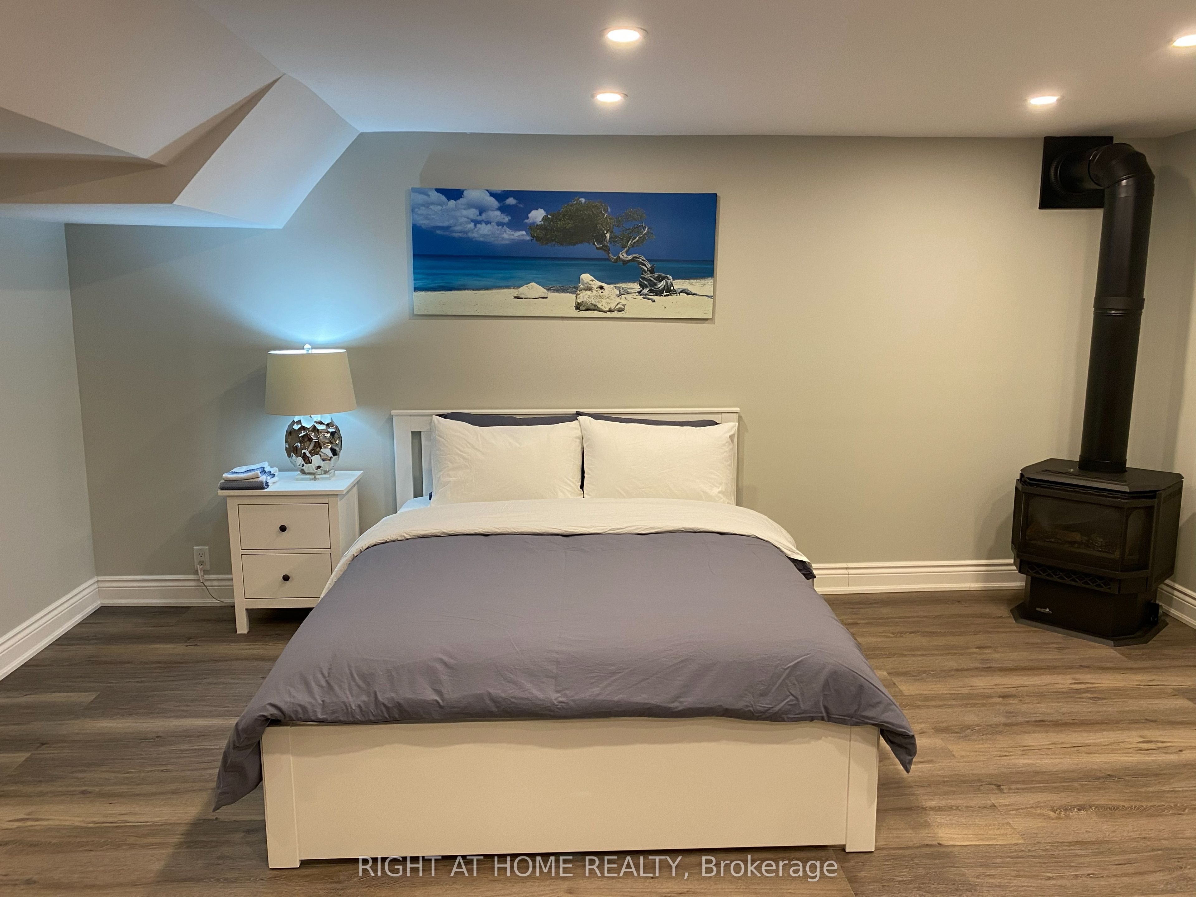 1570 Lewes Way Lower, Mississauga, ON L4W 3S5 photo 5