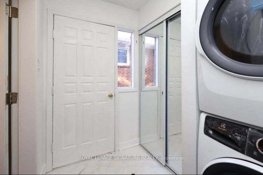 1414 Harmsworth Square, Oakville, ON L6H 3E7 photo 4
